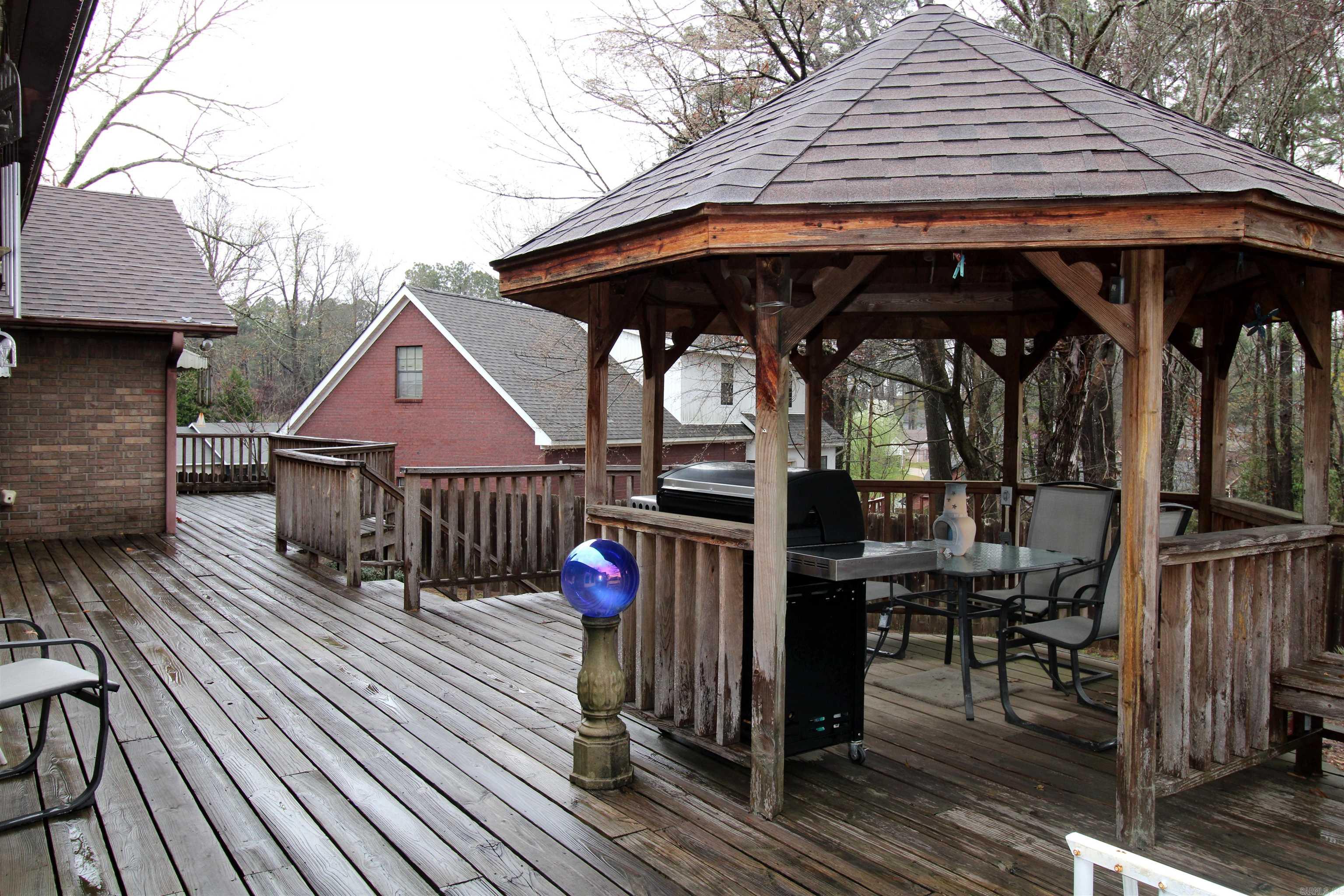 302 North Park Drive