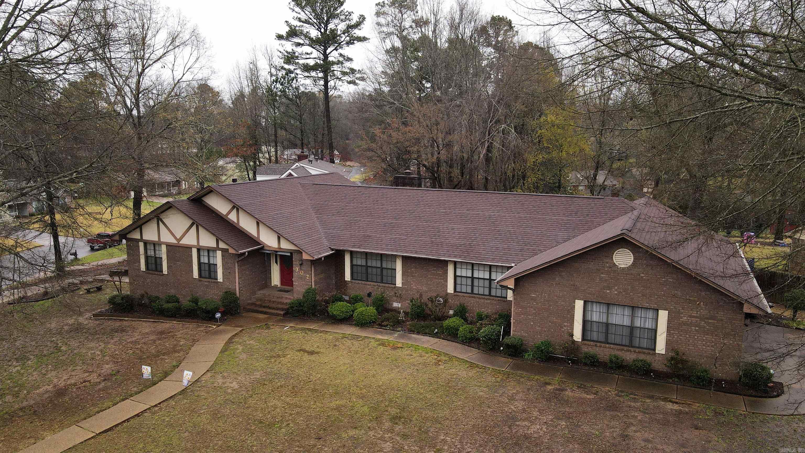 302 North Park Drive