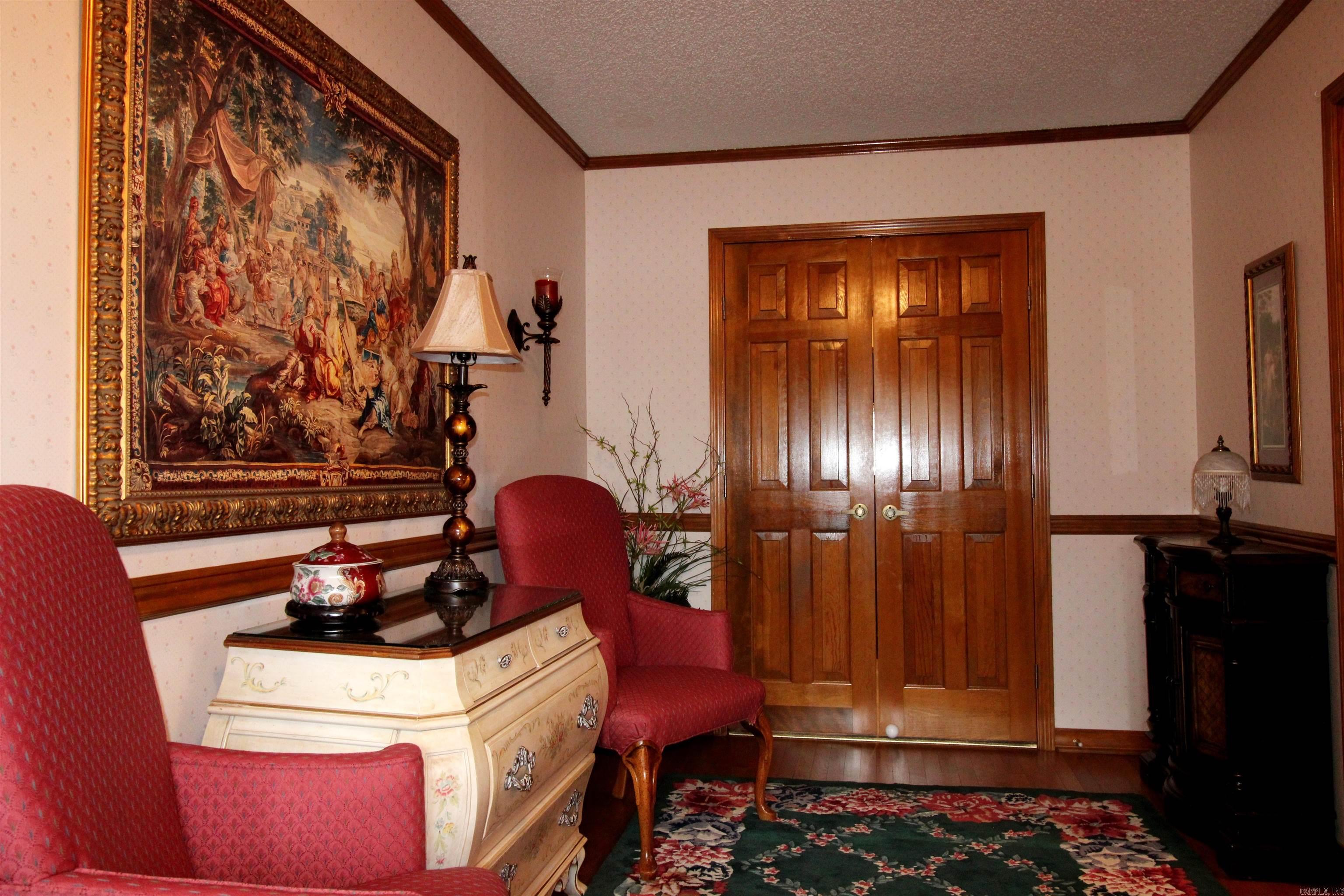 302 North Park Drive