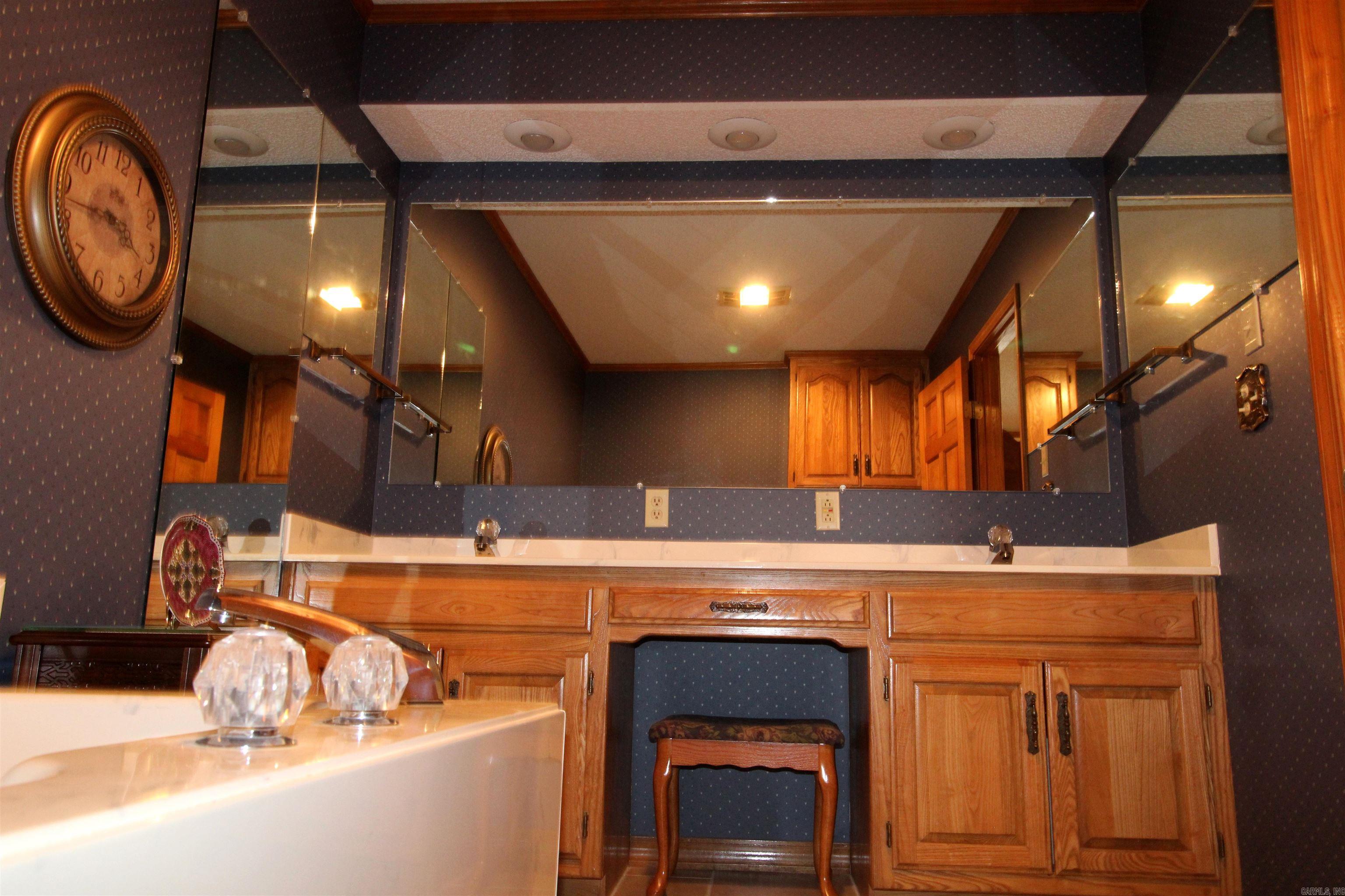 302 North Park Drive