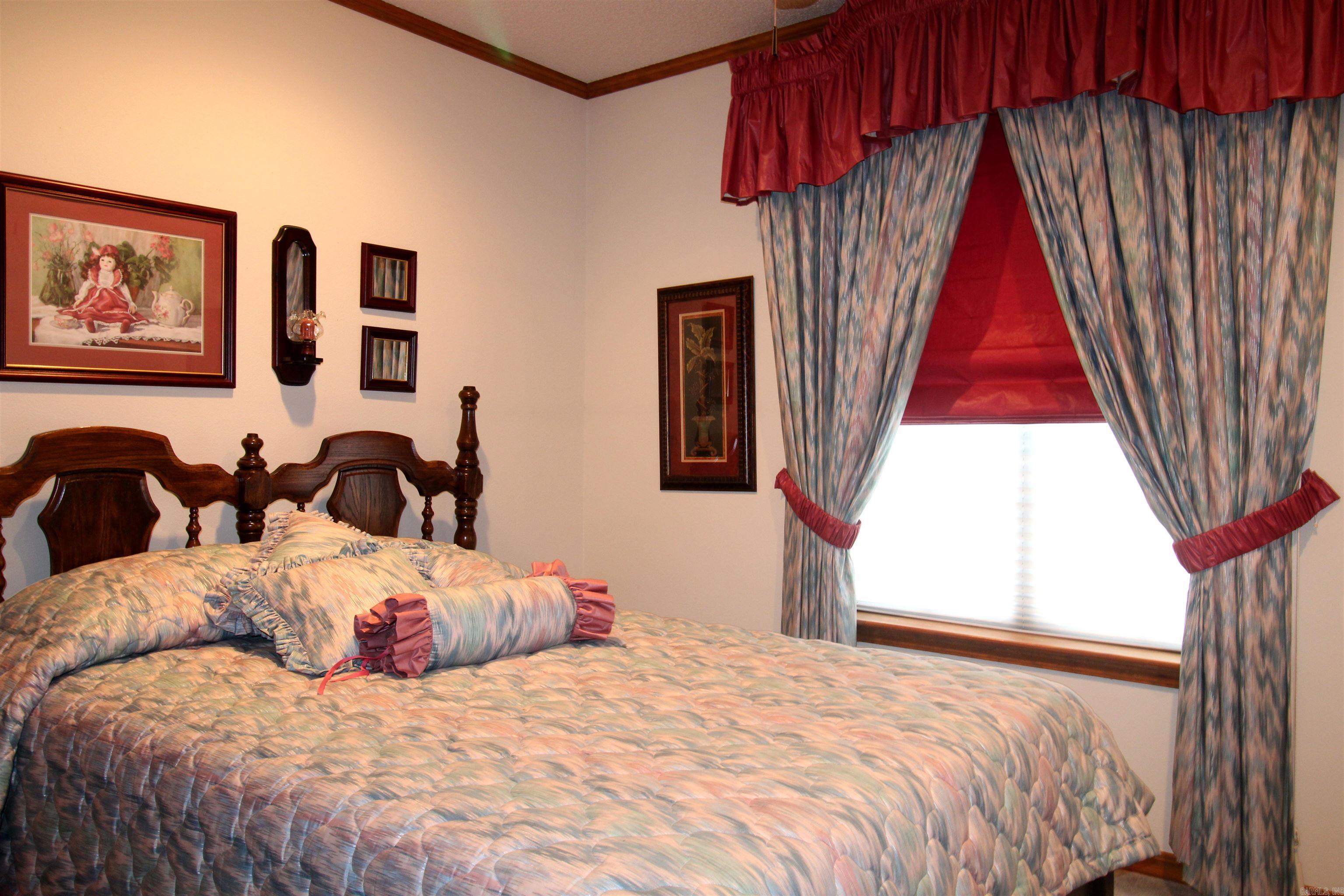 302 North Park Drive