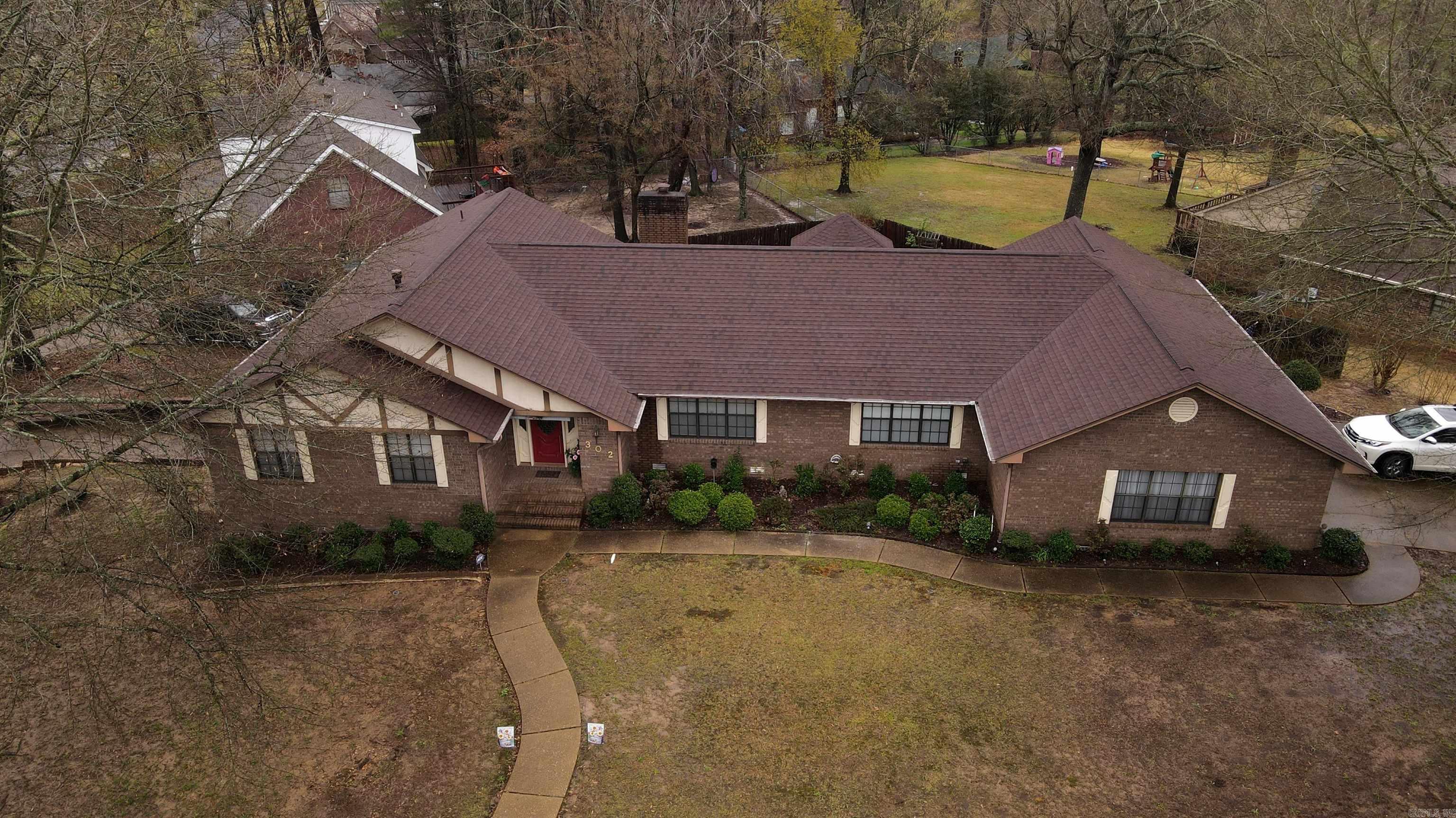 302 North Park Drive