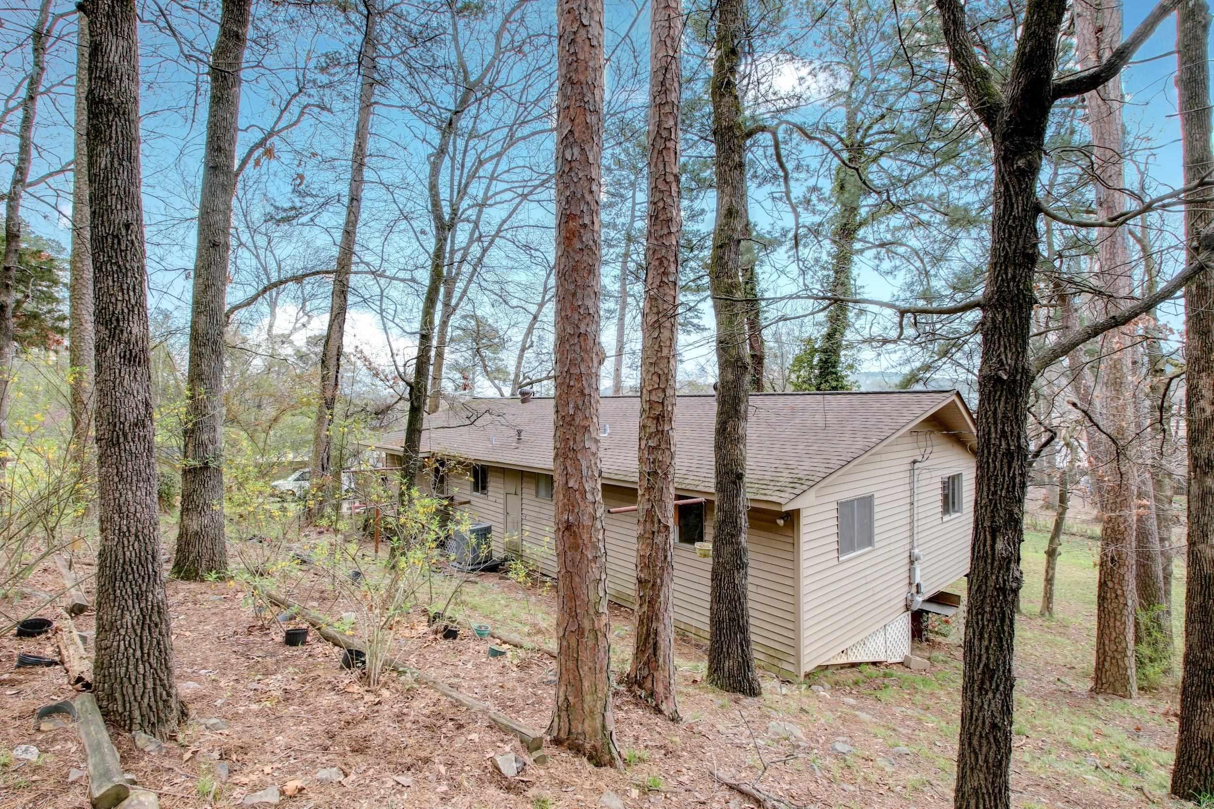 6 Westbrook Cove