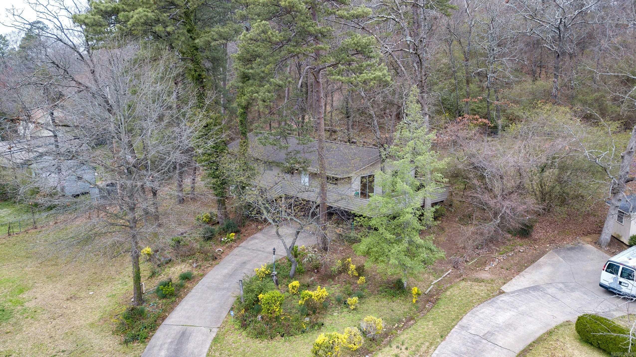 6 Westbrook Cove
