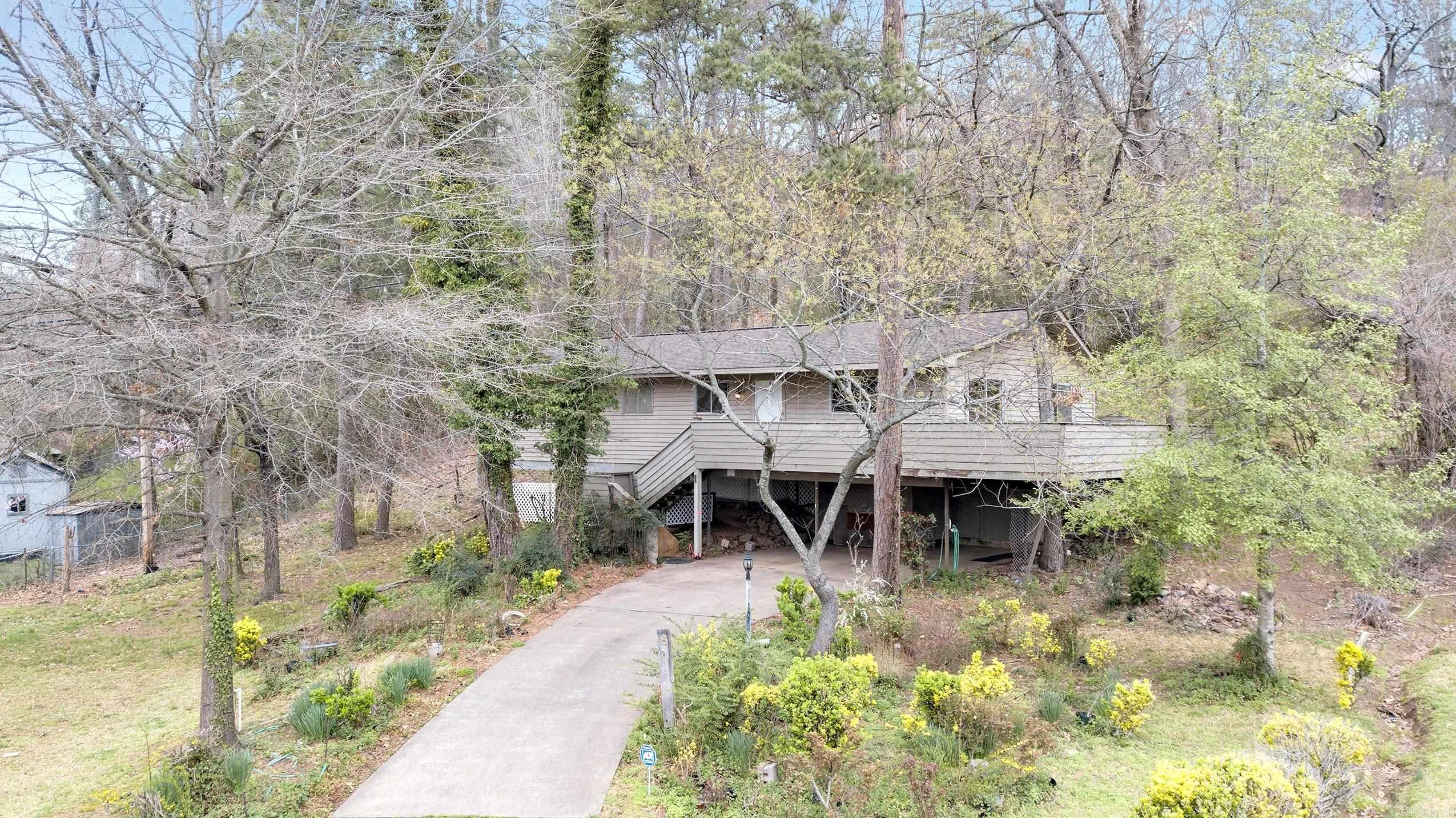 6 Westbrook Cove