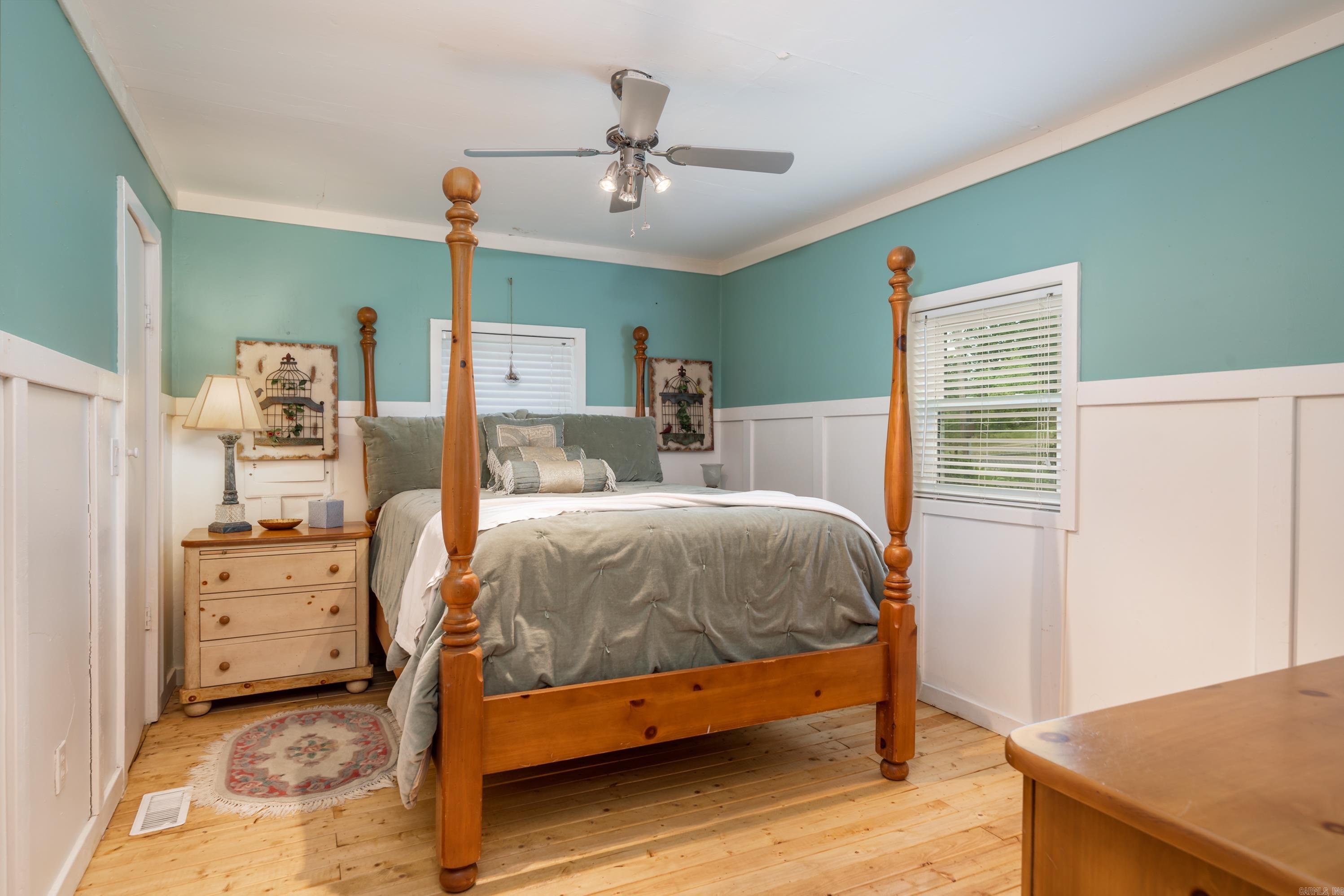 160 Lakeaire Terrace