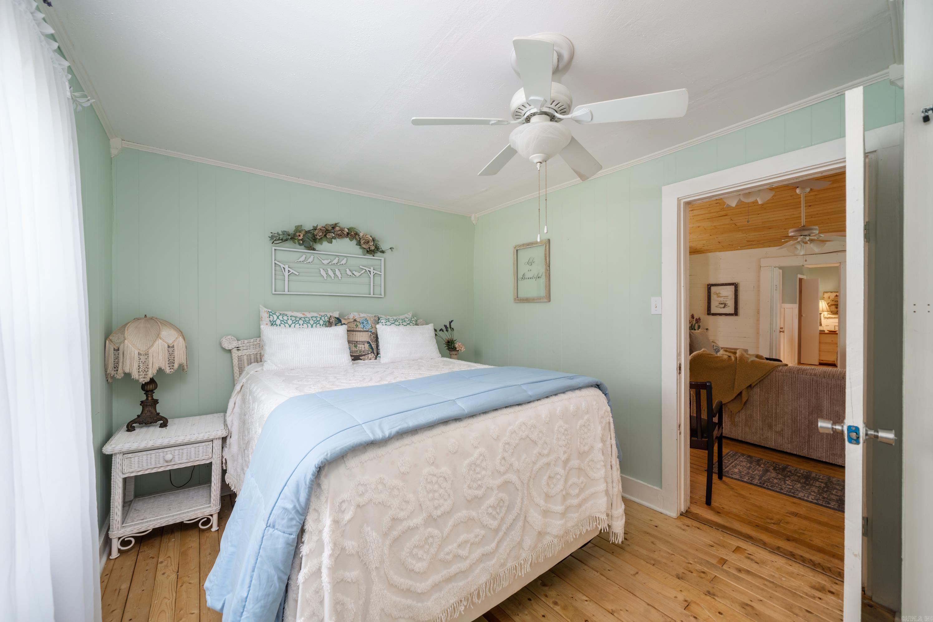 160 Lakeaire Terrace