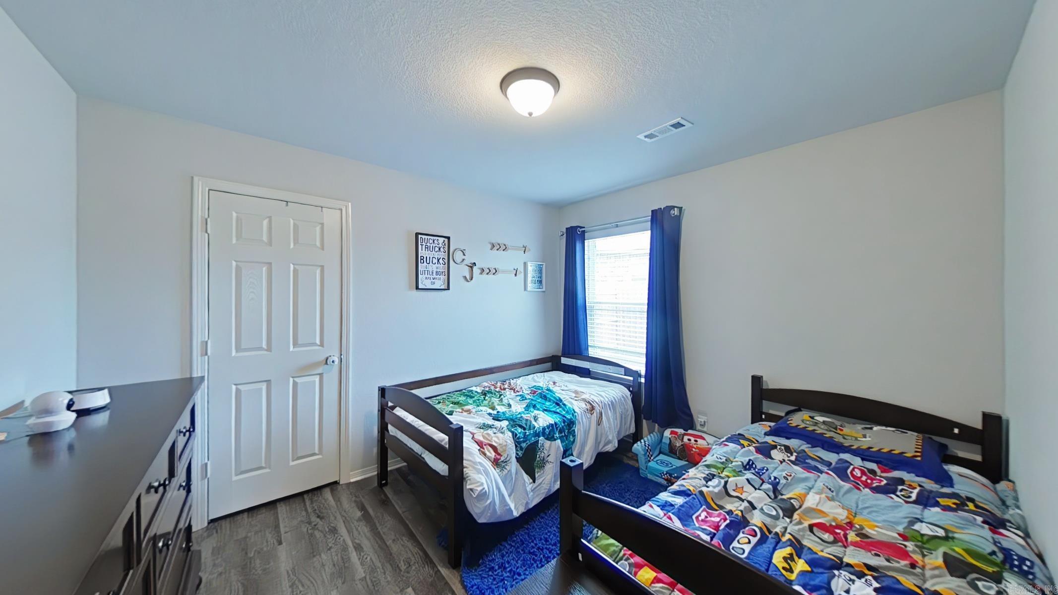 6040 Woodcreek Cove