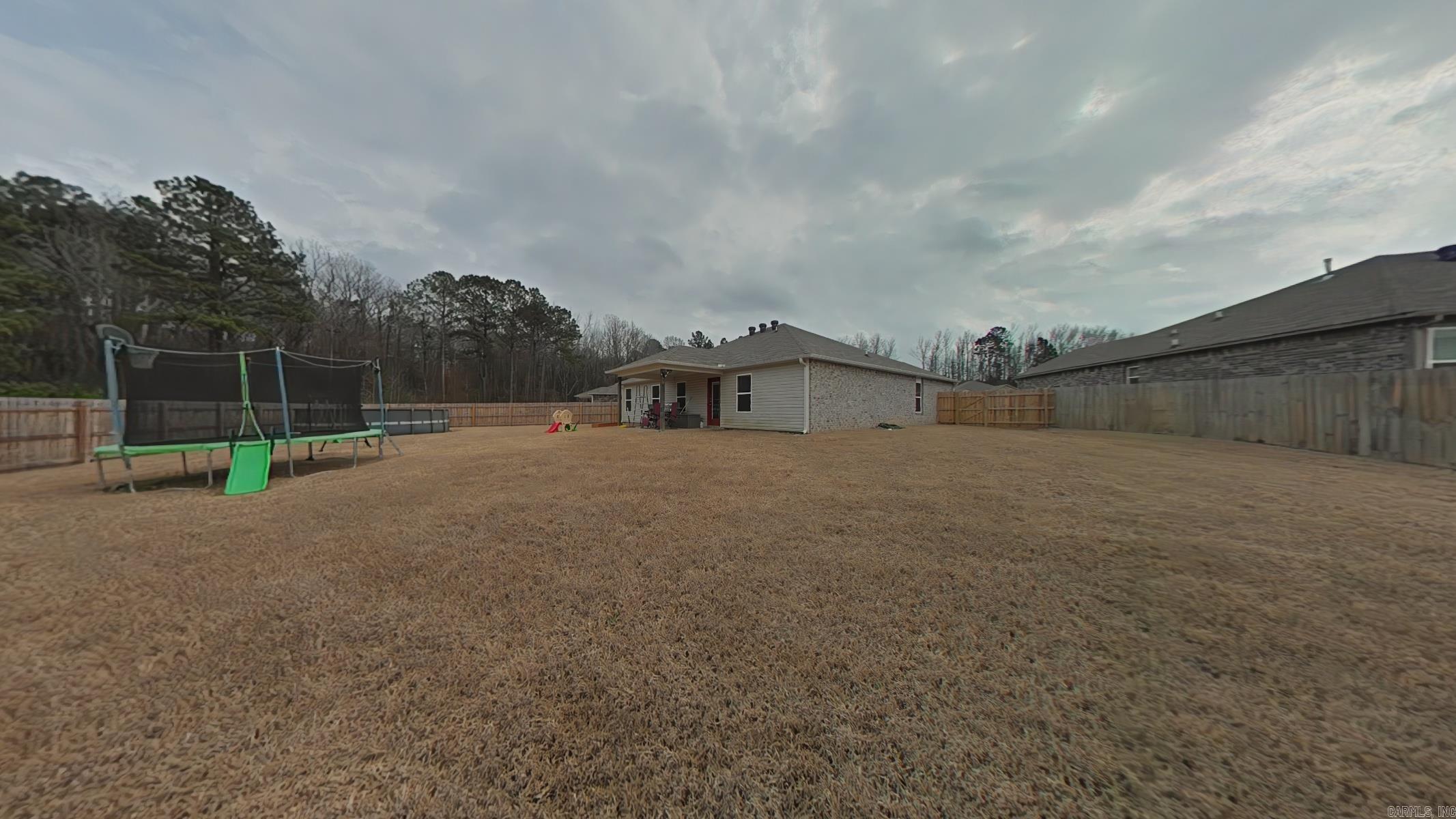 6040 Woodcreek Cove