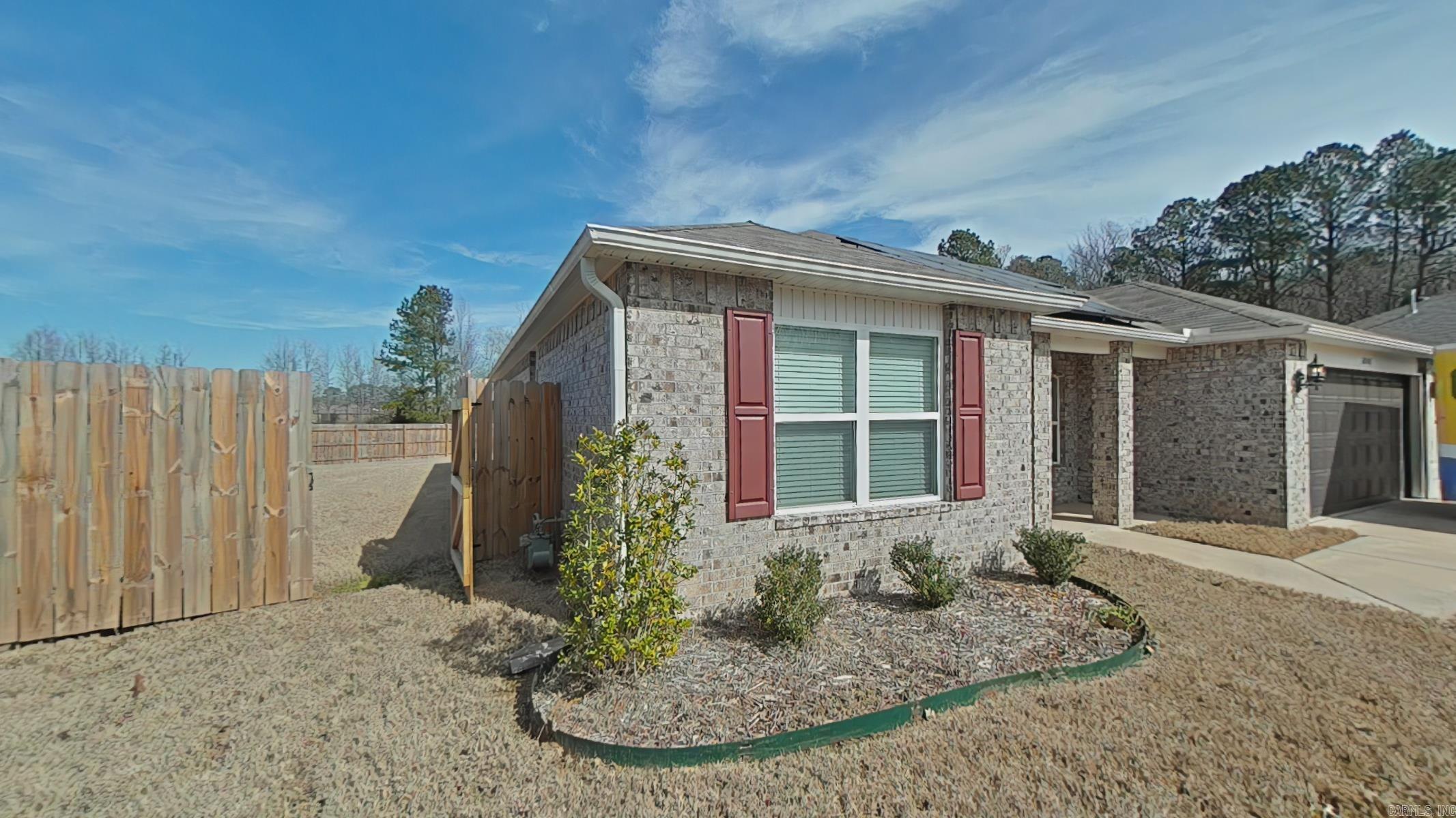 6040 Woodcreek Cove