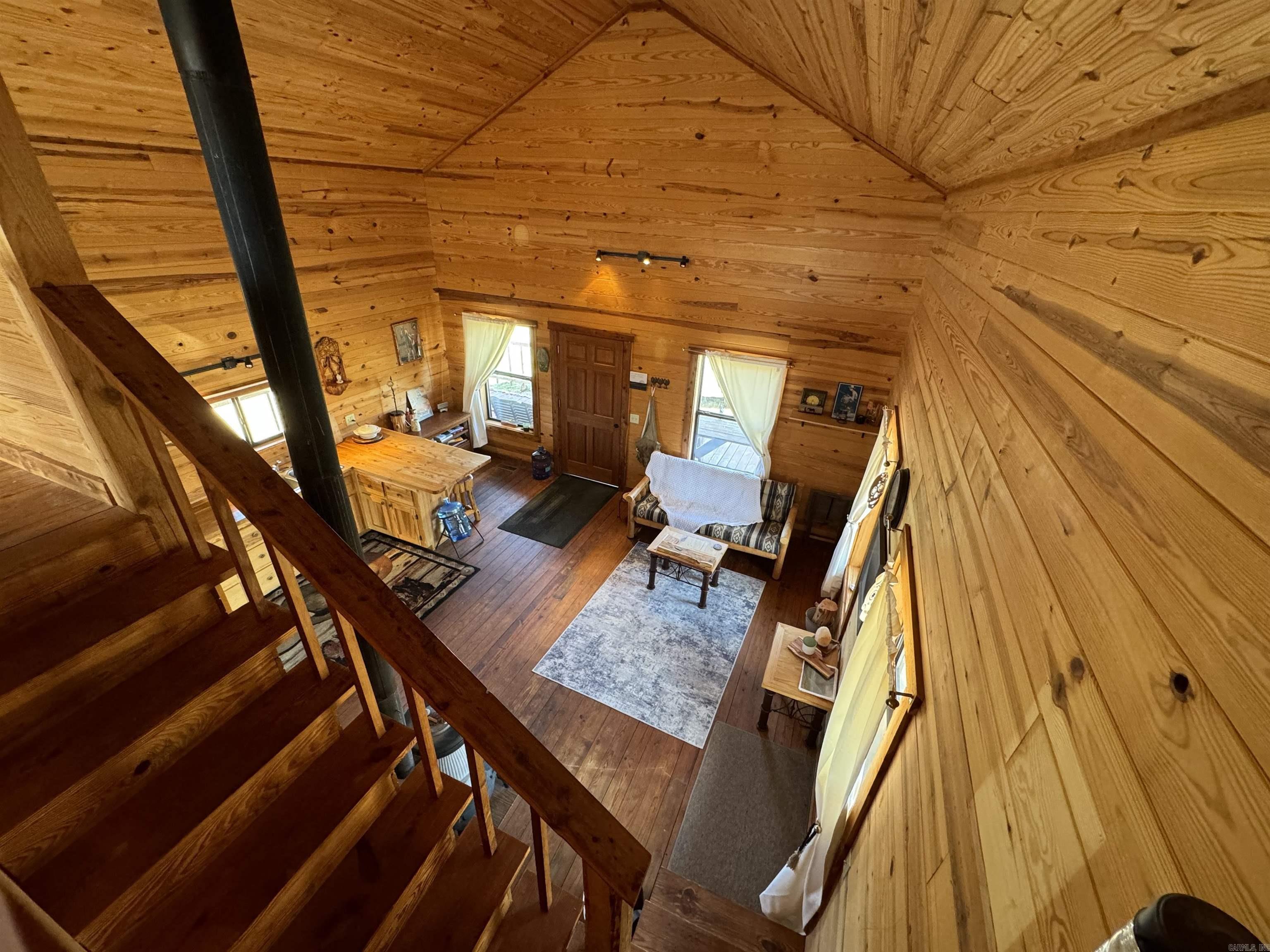 129 Cleng Personn Street