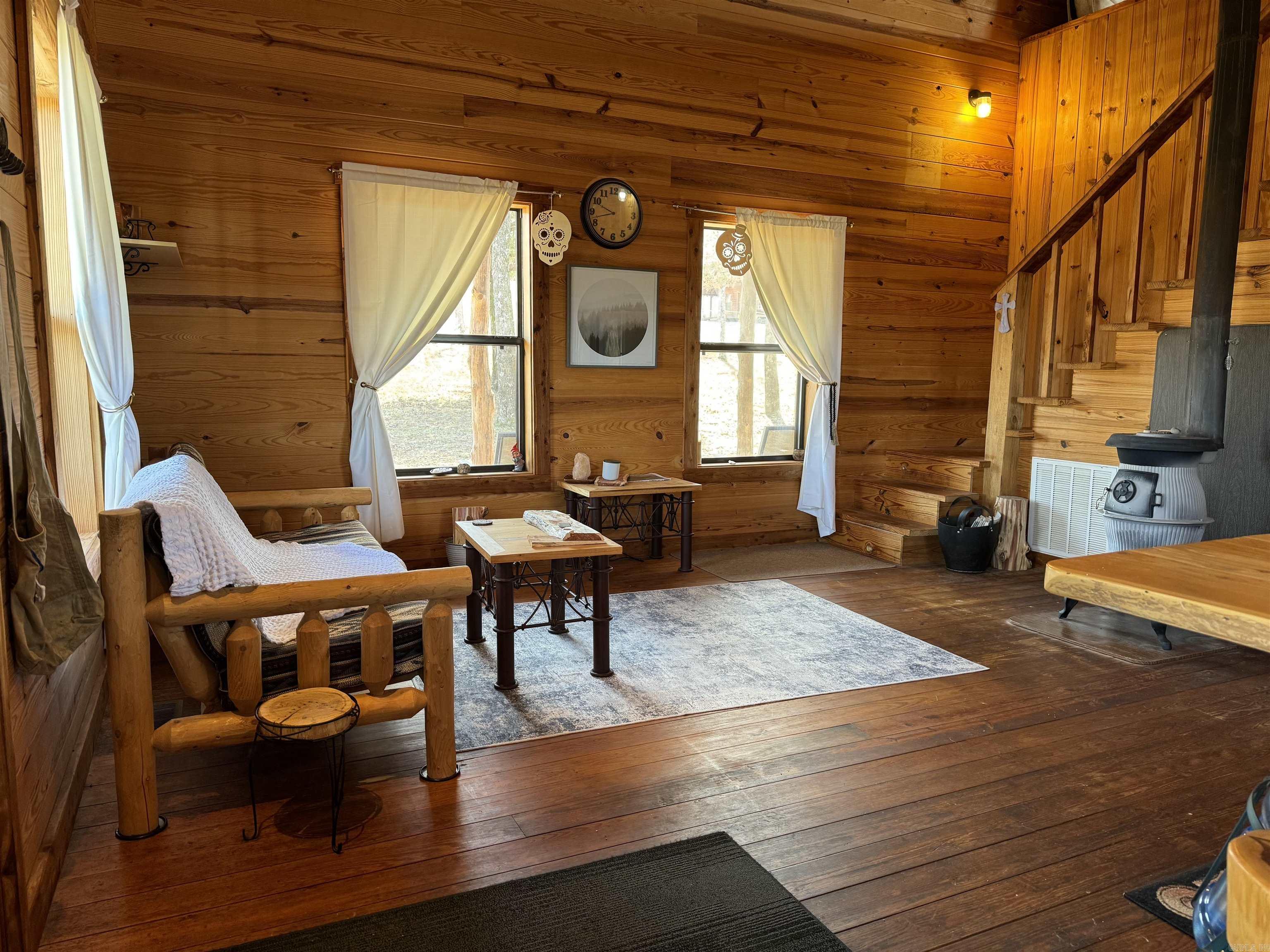 129 Cleng Personn Street