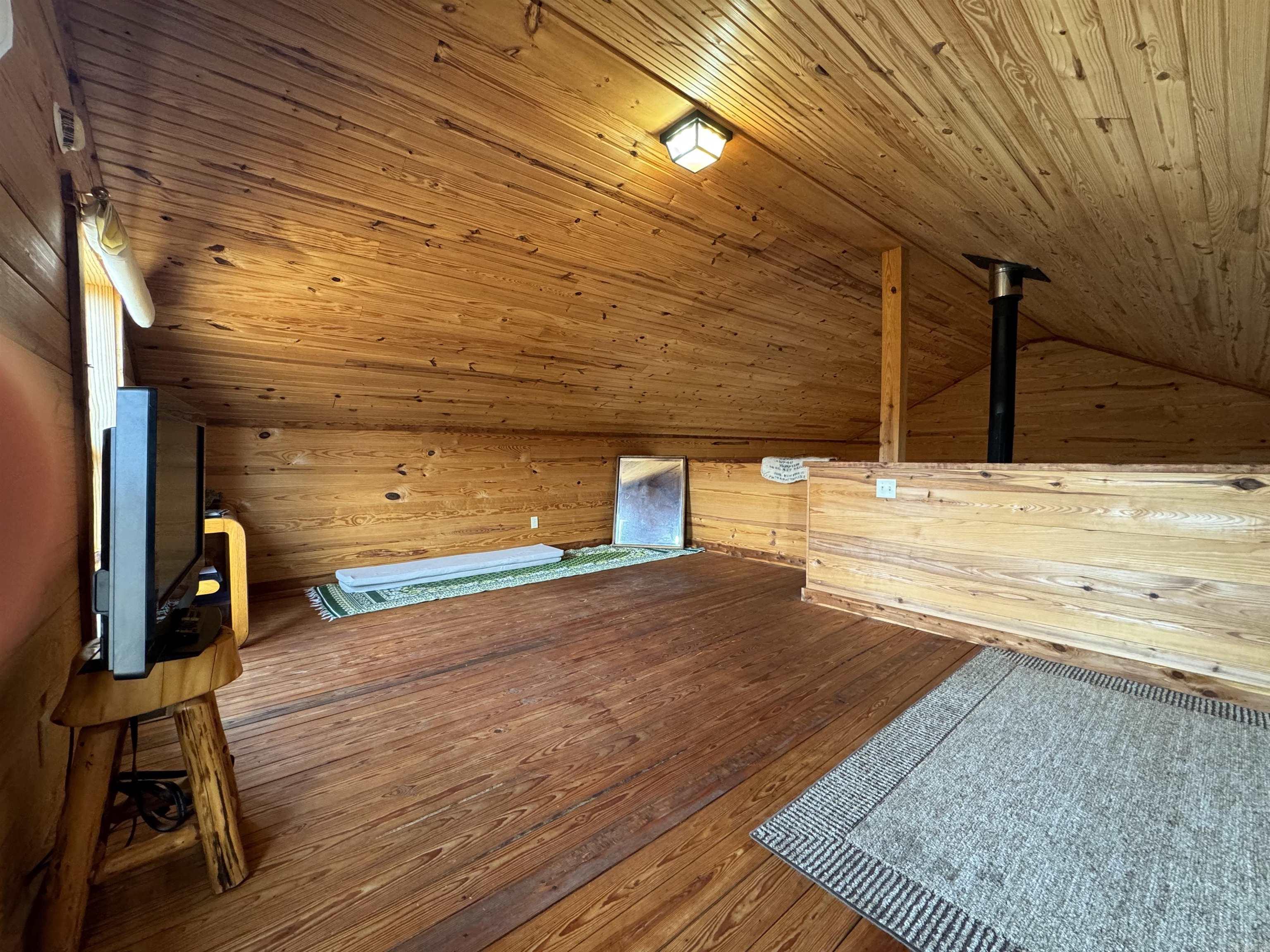 129 Cleng Personn Street