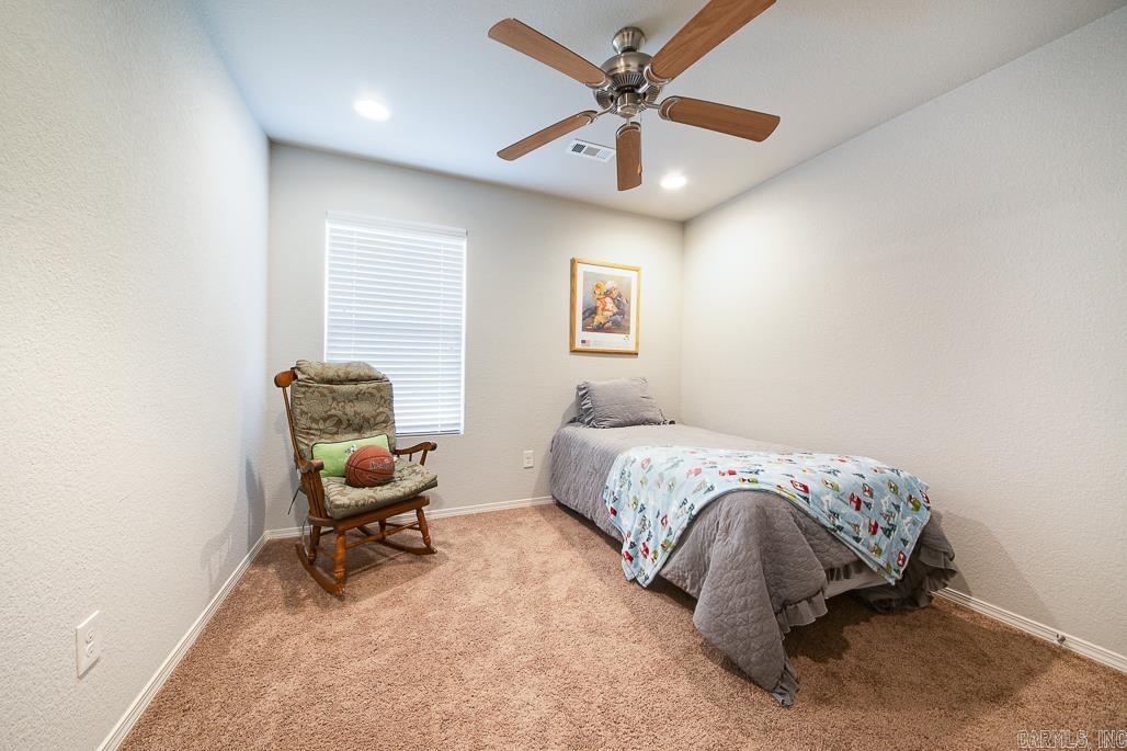 908 Greystone Boulevard