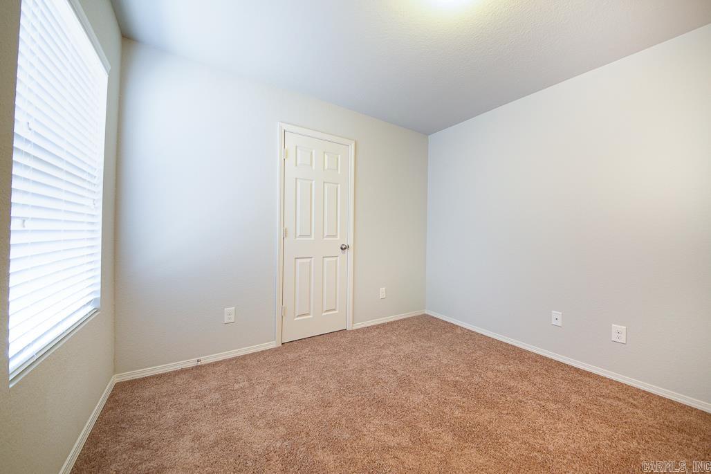 908 Greystone Boulevard