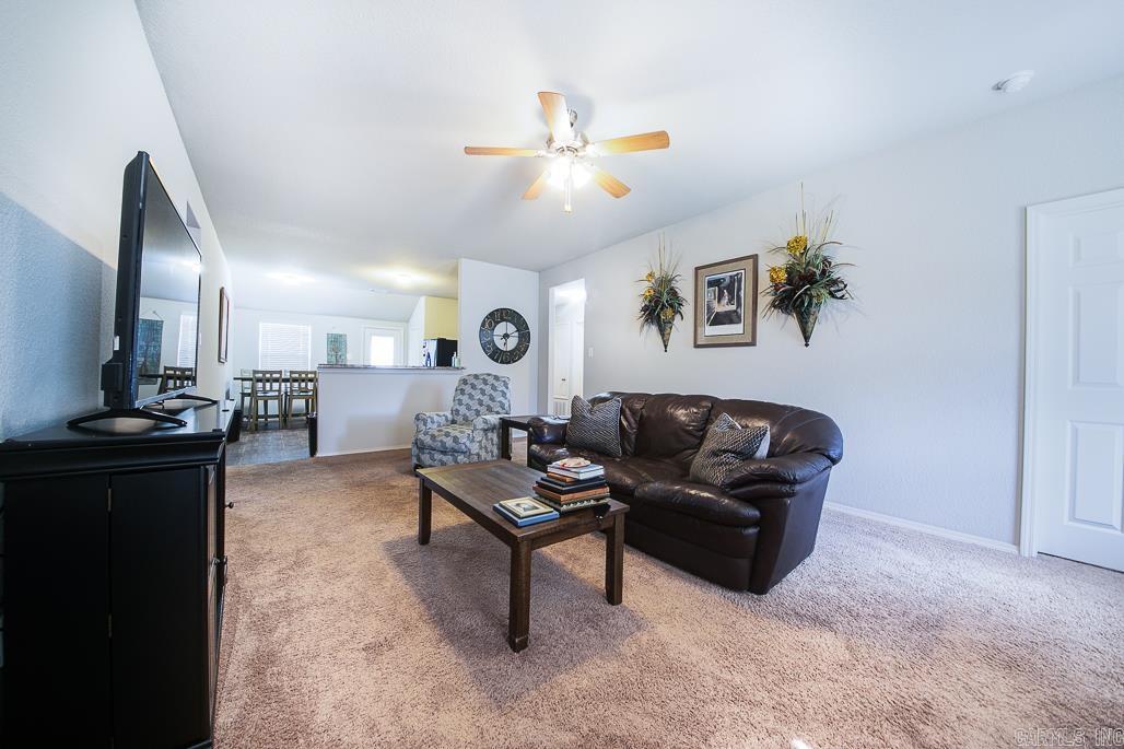 908 Greystone Boulevard