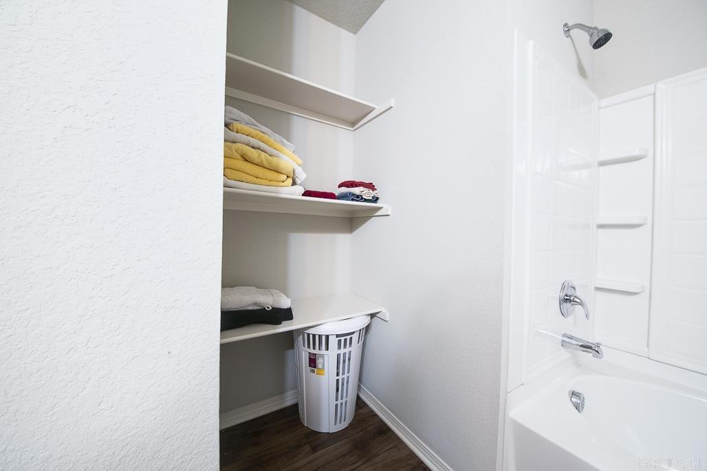 908 Greystone Boulevard