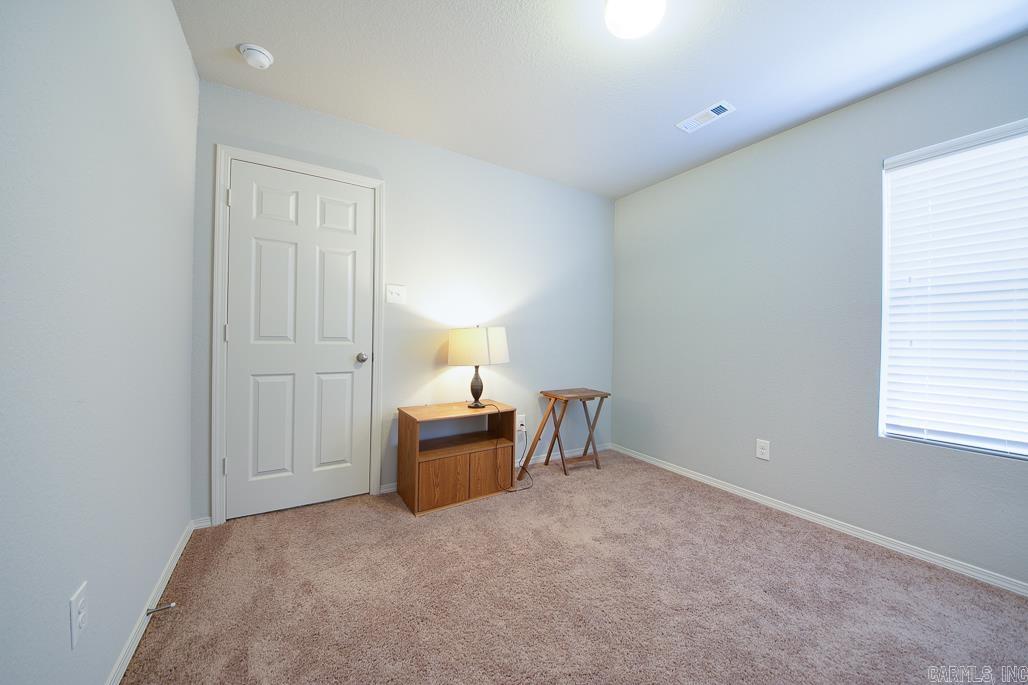 908 Greystone Boulevard