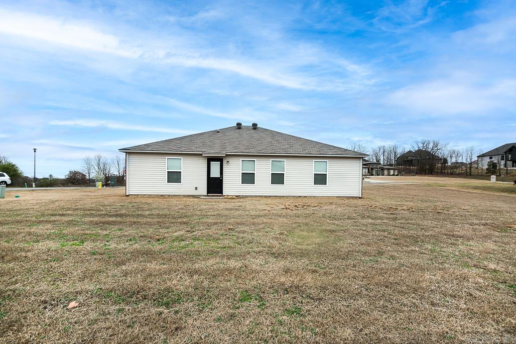 908 Greystone Boulevard