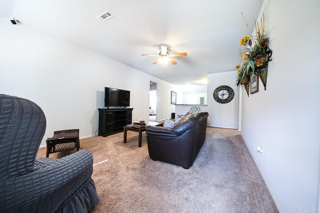 908 Greystone Boulevard