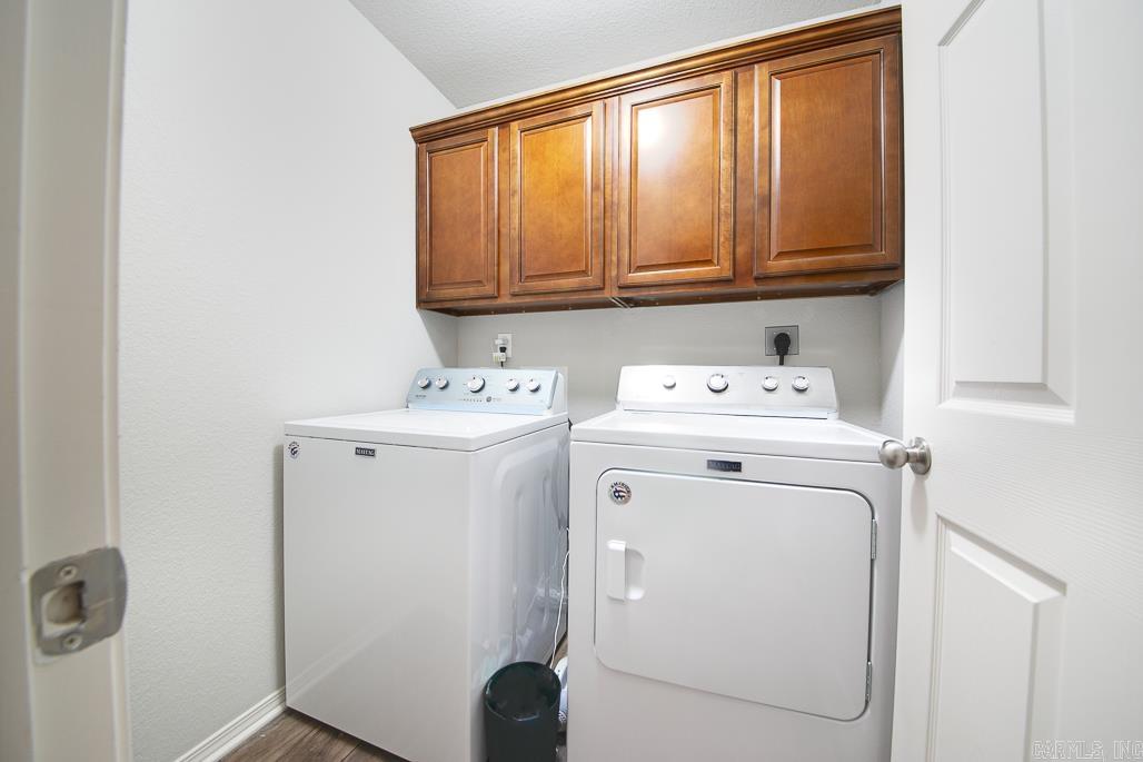 908 Greystone Boulevard