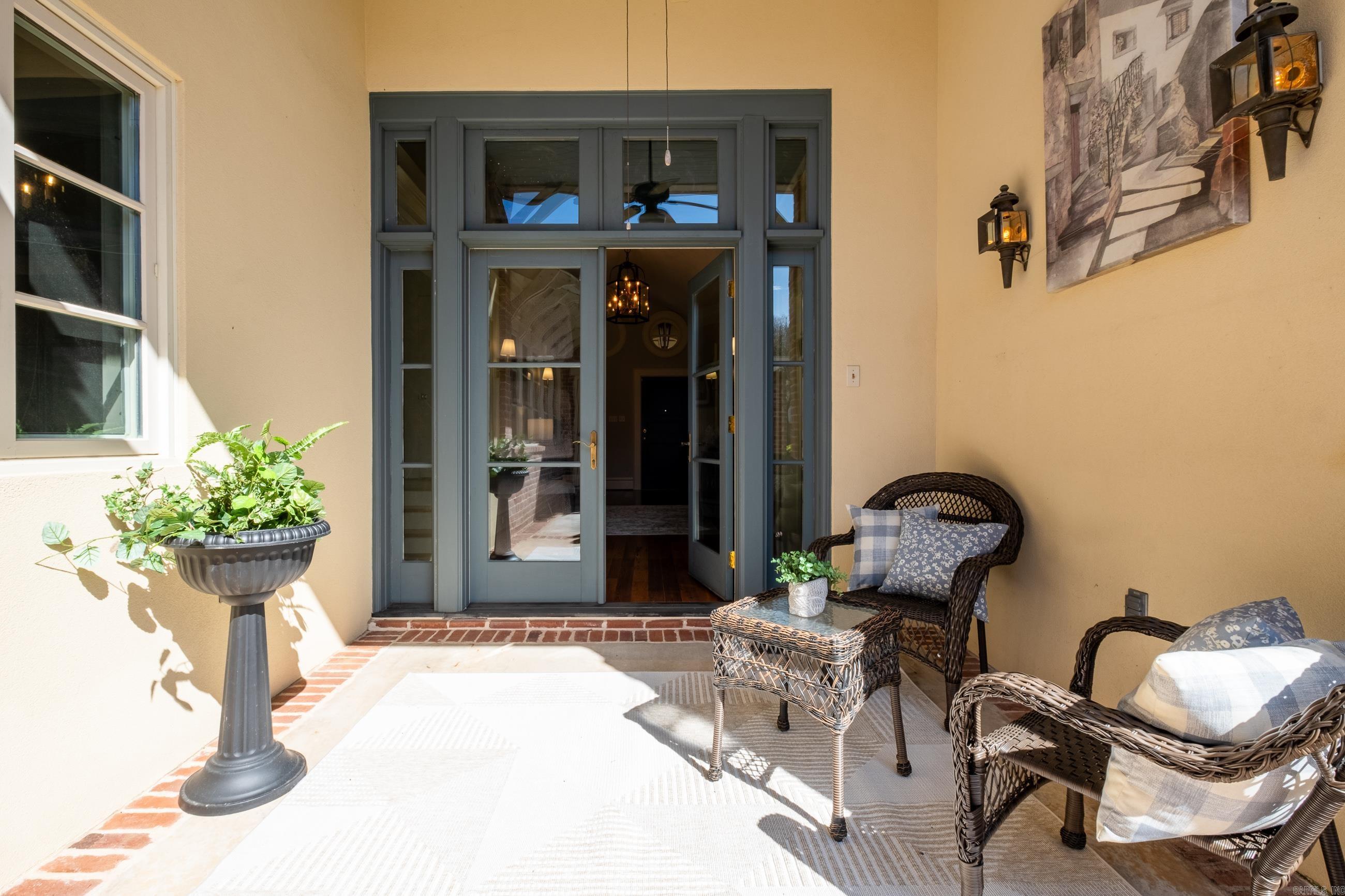 10 Saint Johns Place