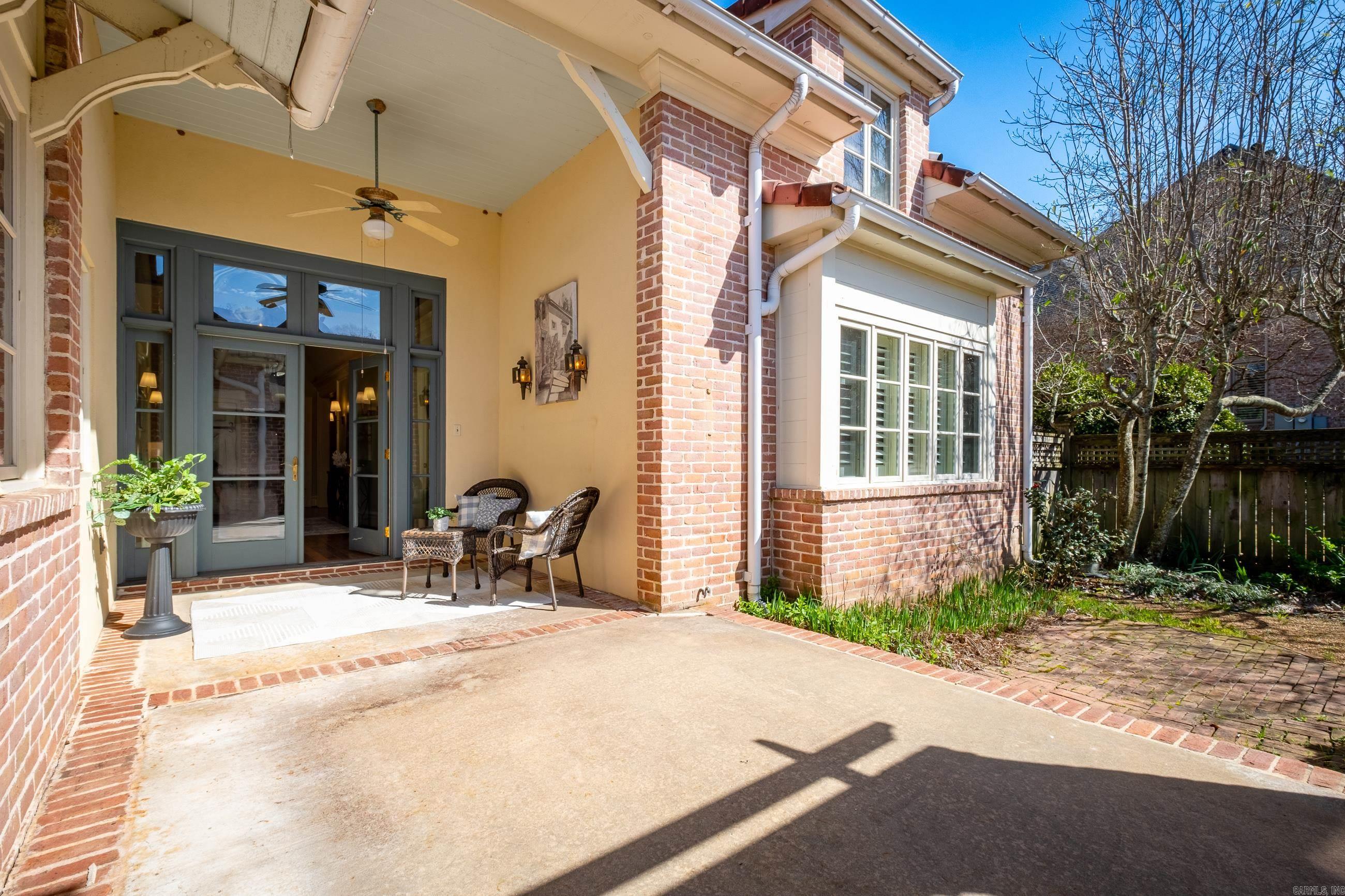 10 Saint Johns Place