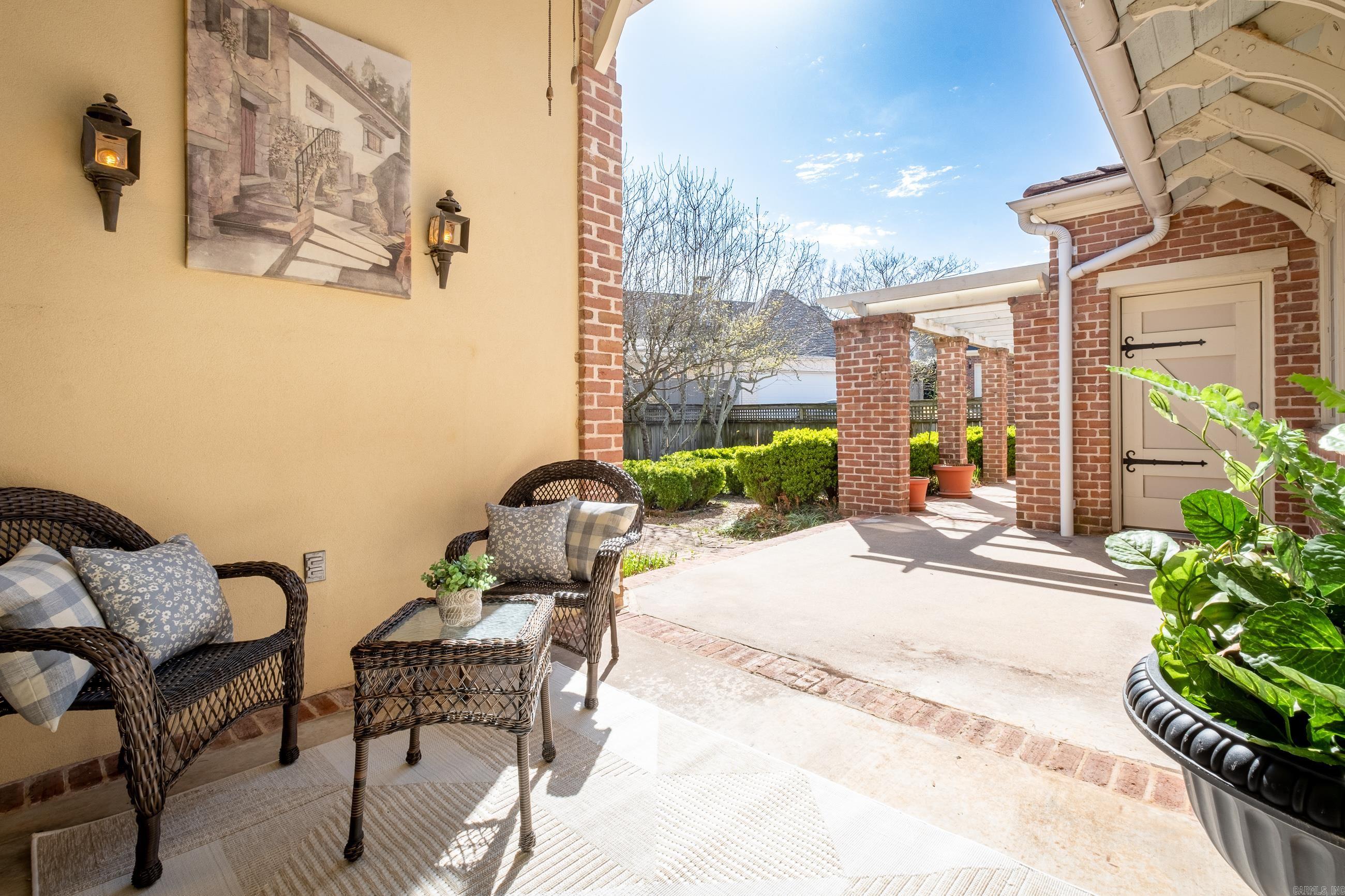 10 Saint Johns Place