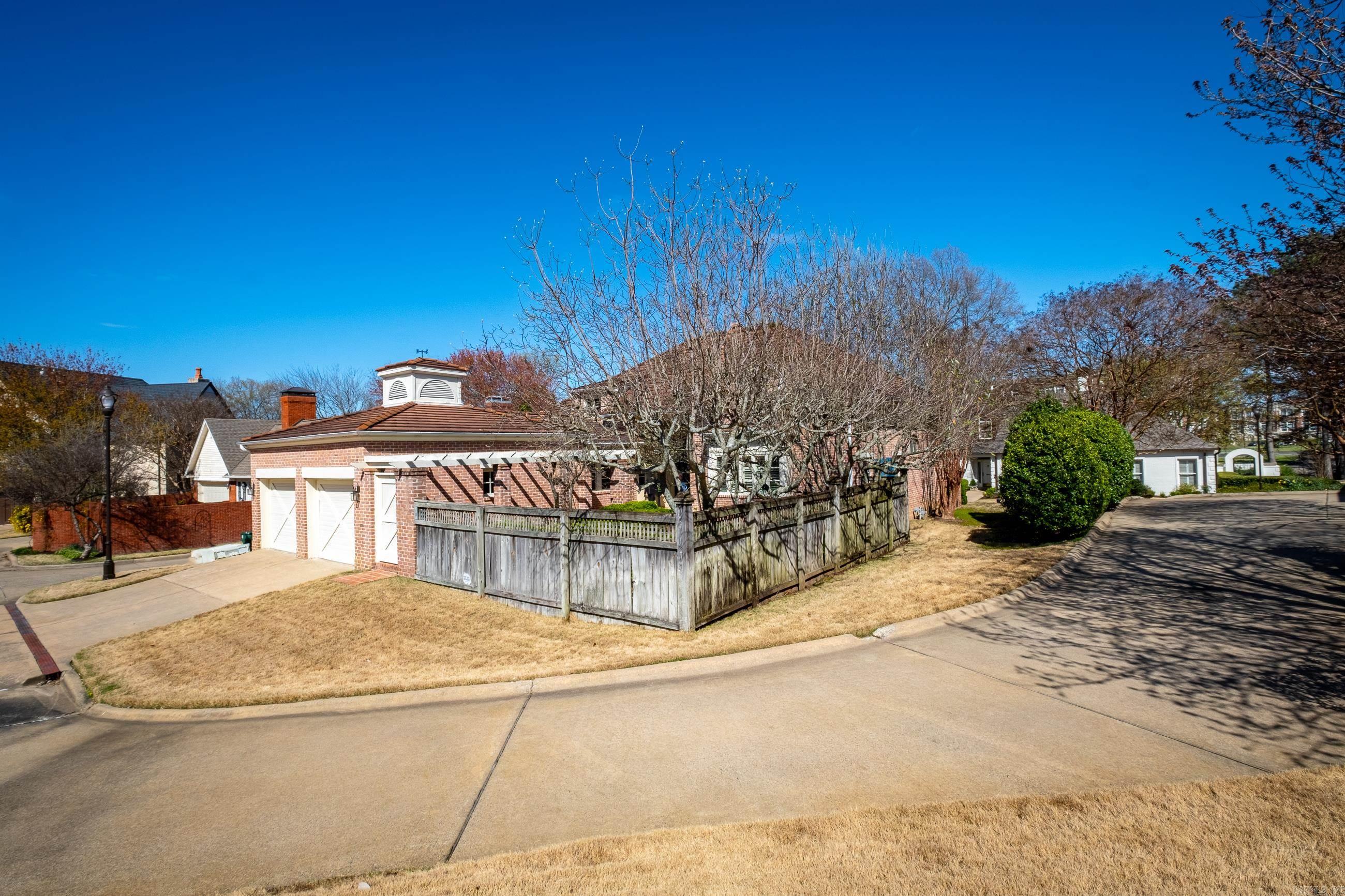 10 Saint Johns Place