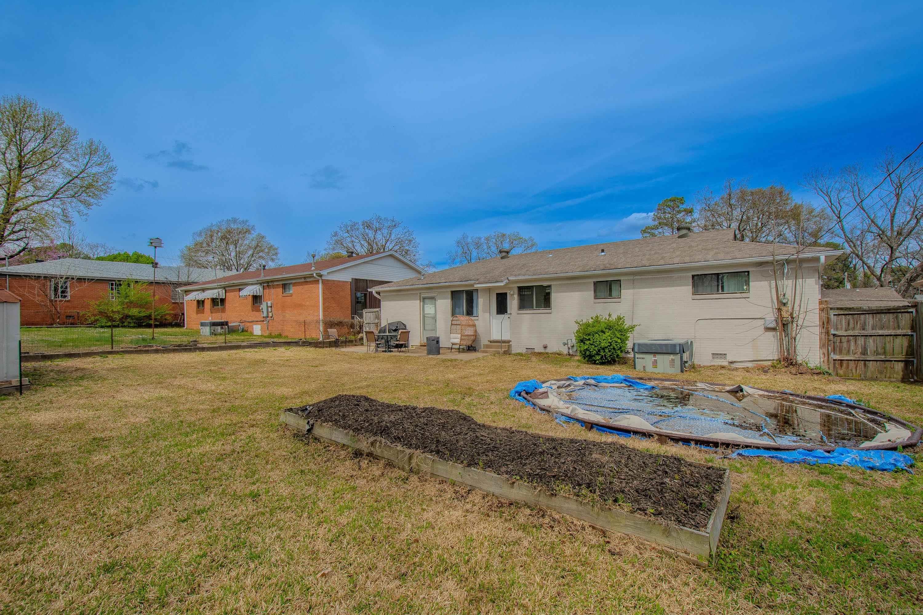 318 W K Avenue
