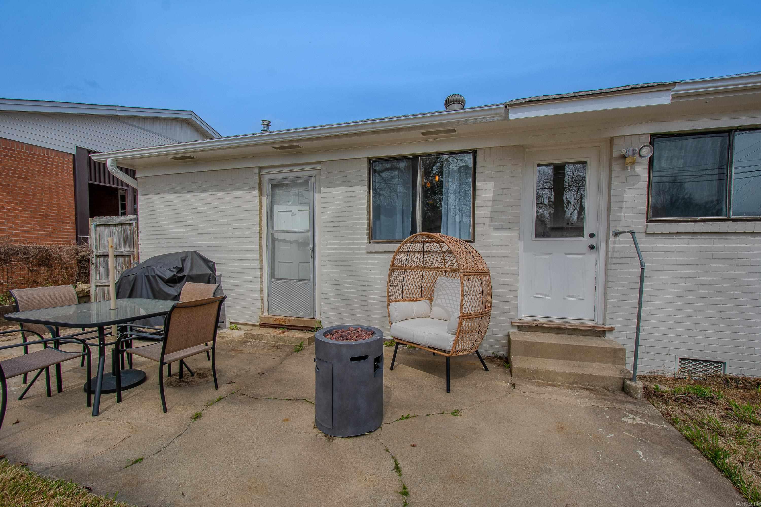318 W K Avenue