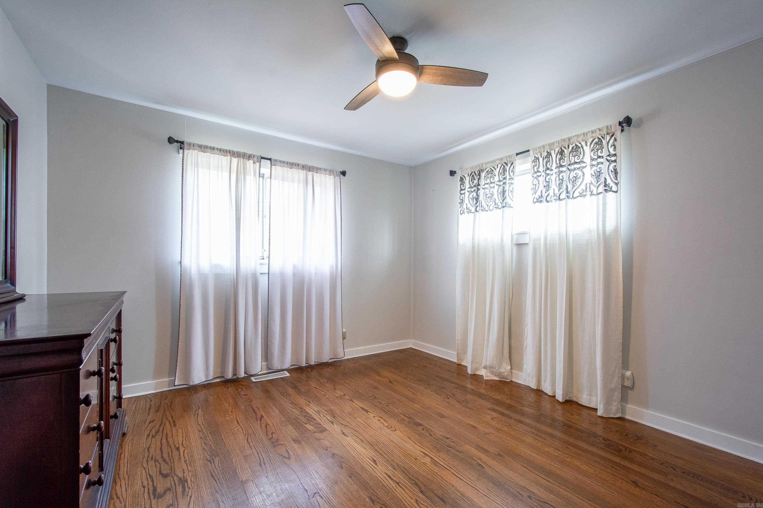 318 W K Avenue