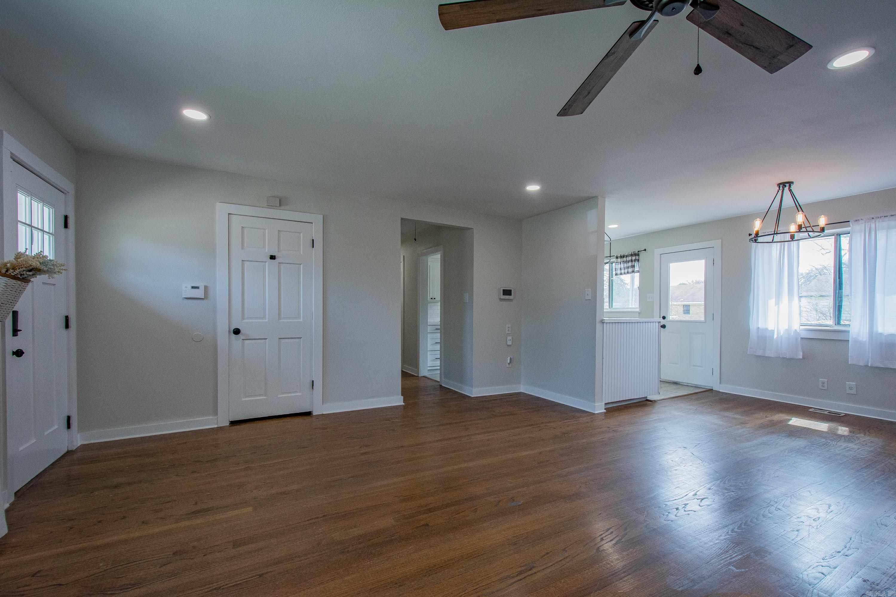 318 W K Avenue