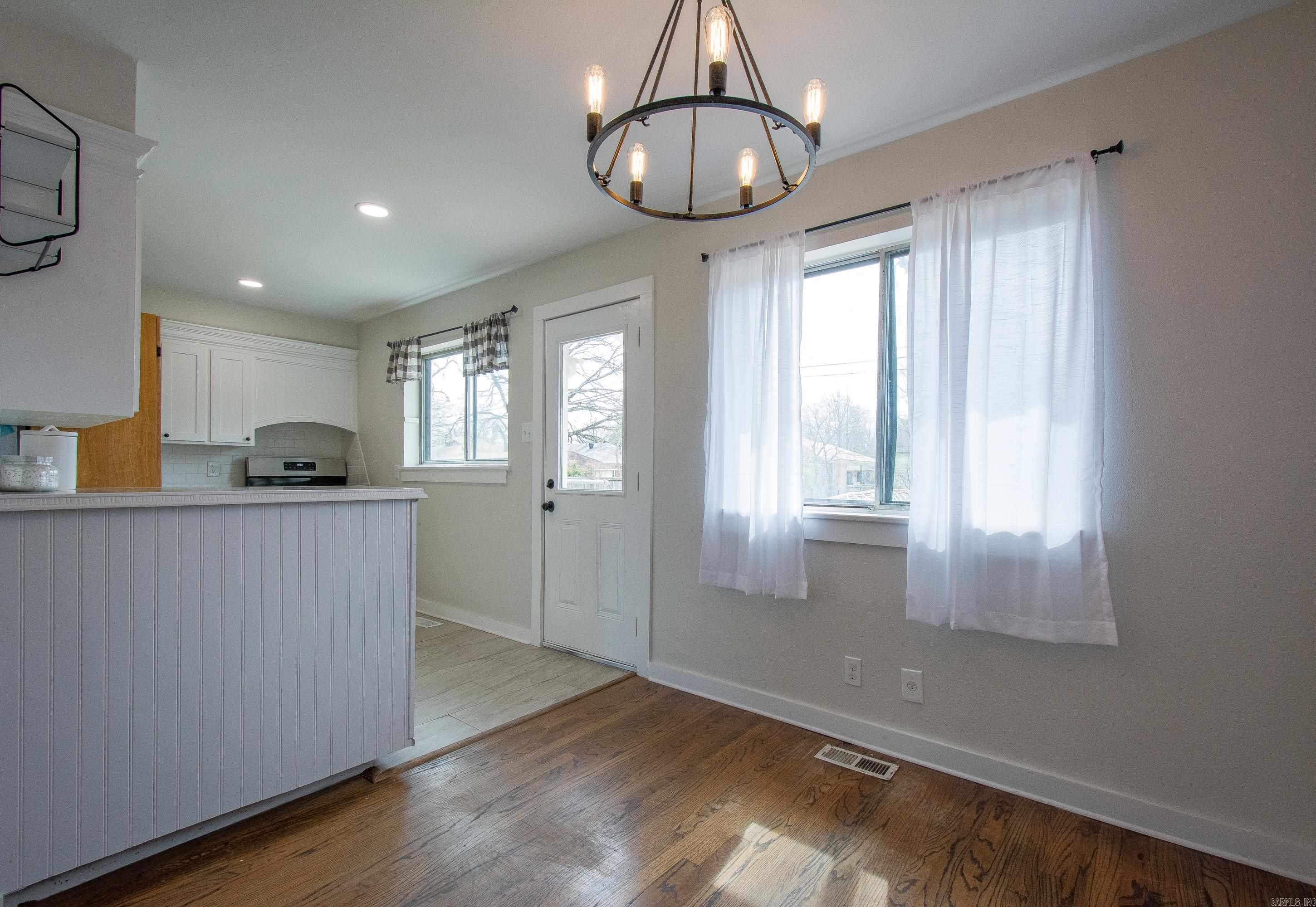 318 W K Avenue
