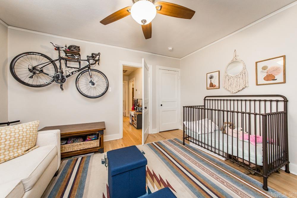 1009 N Taylor Street