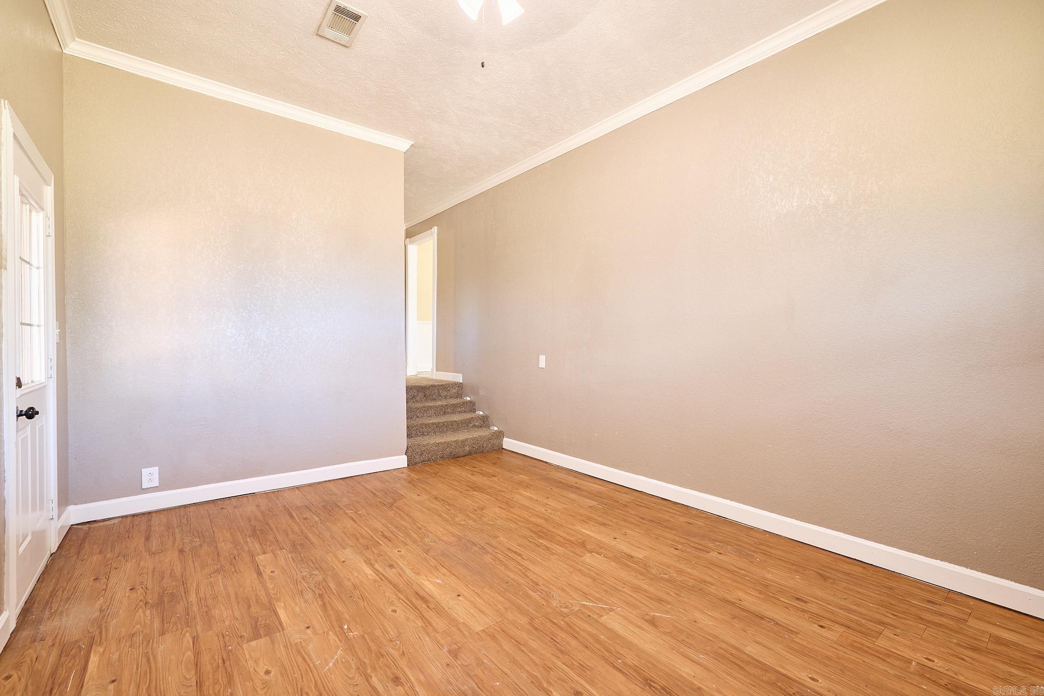 2413 Kruse Loop