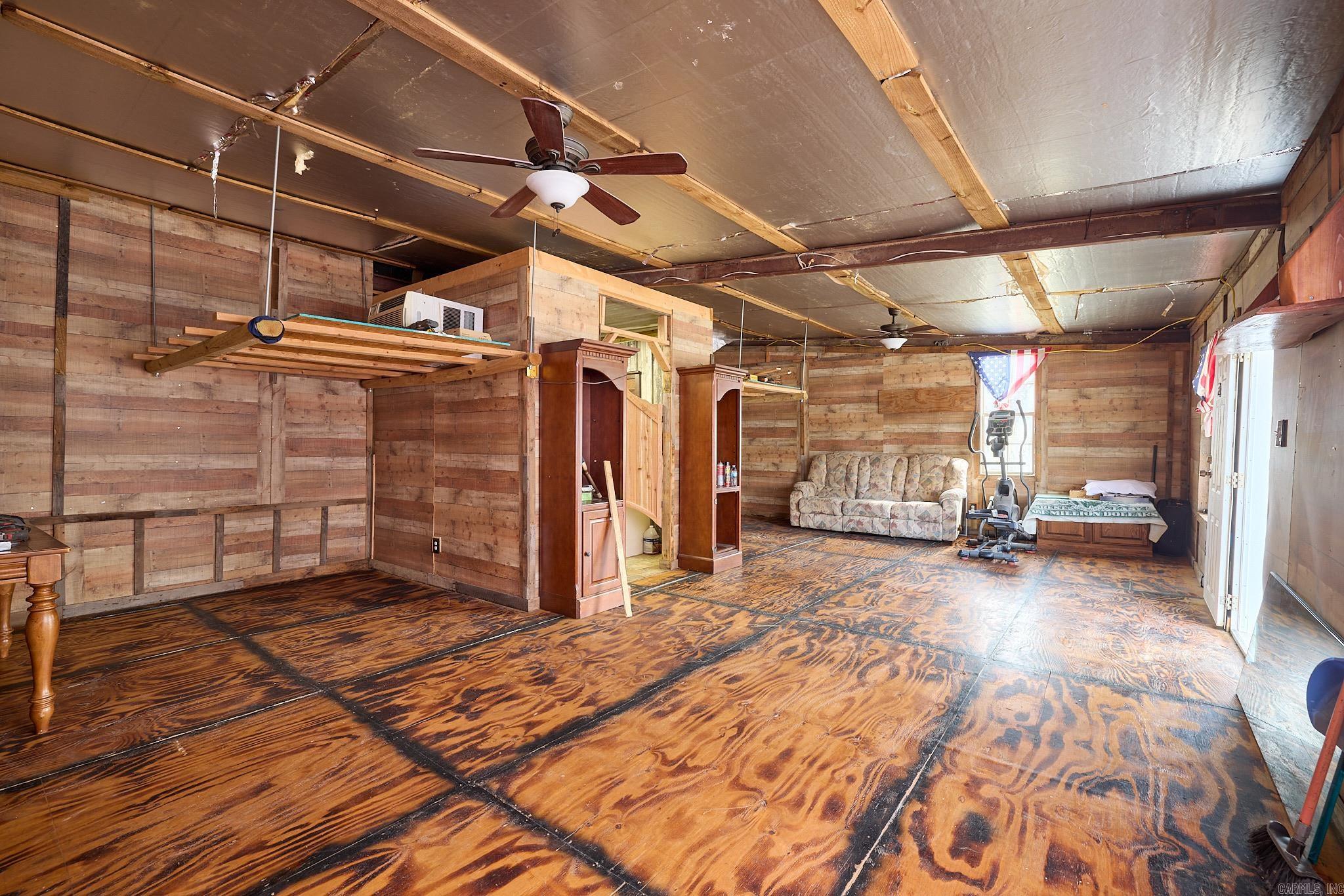 2413 Kruse Loop