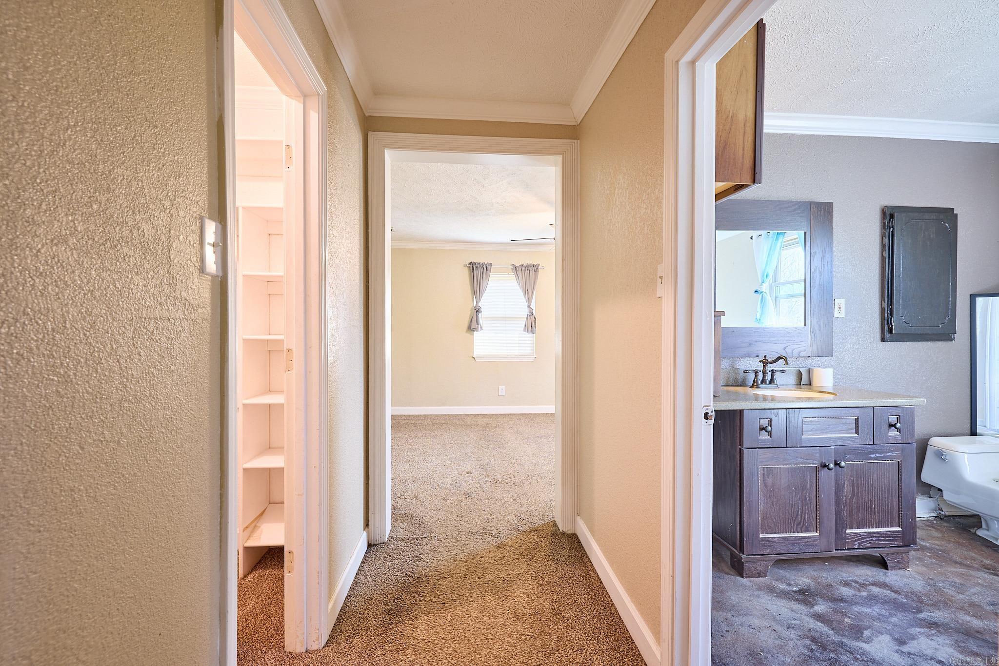 2413 Kruse Loop