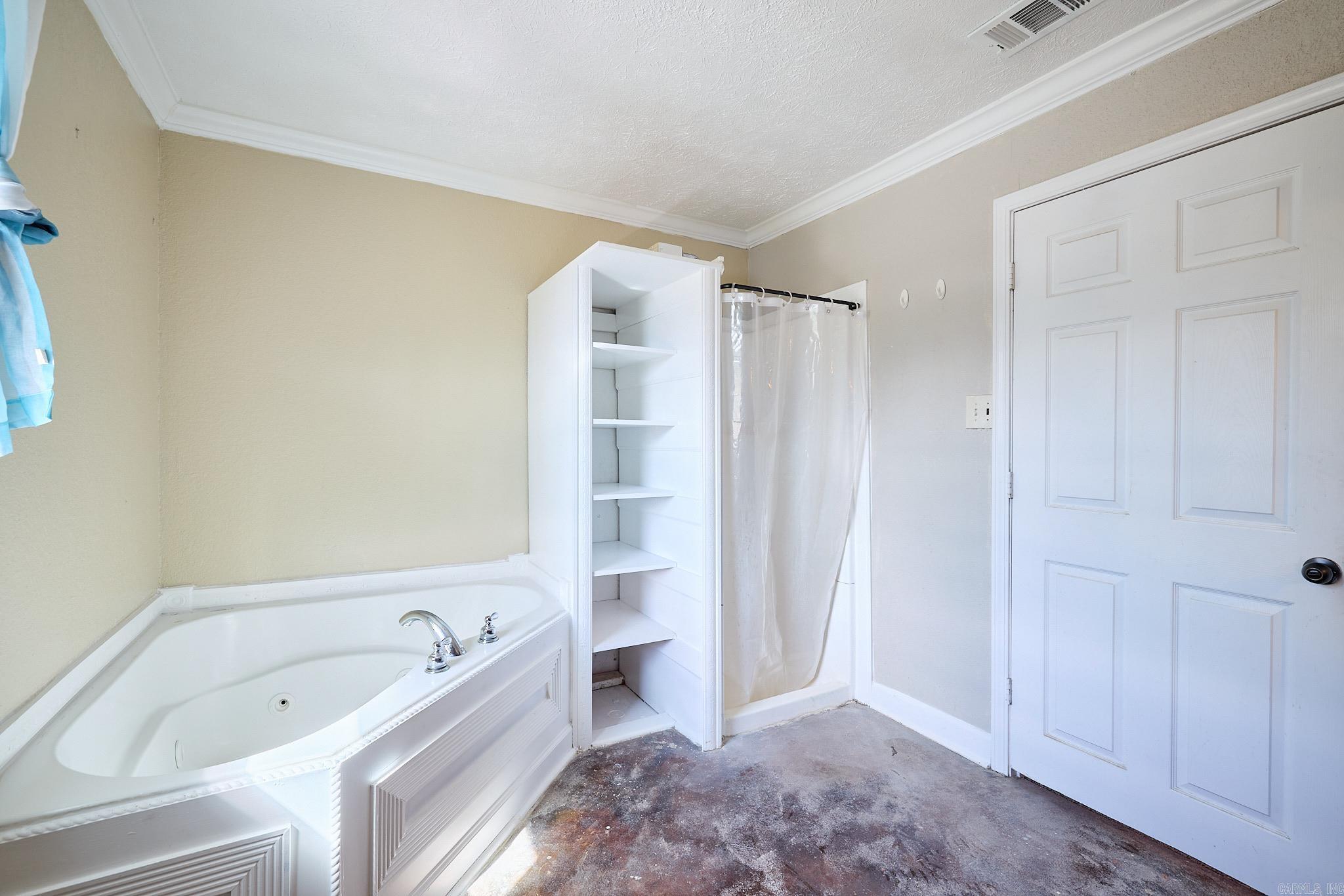 2413 Kruse Loop