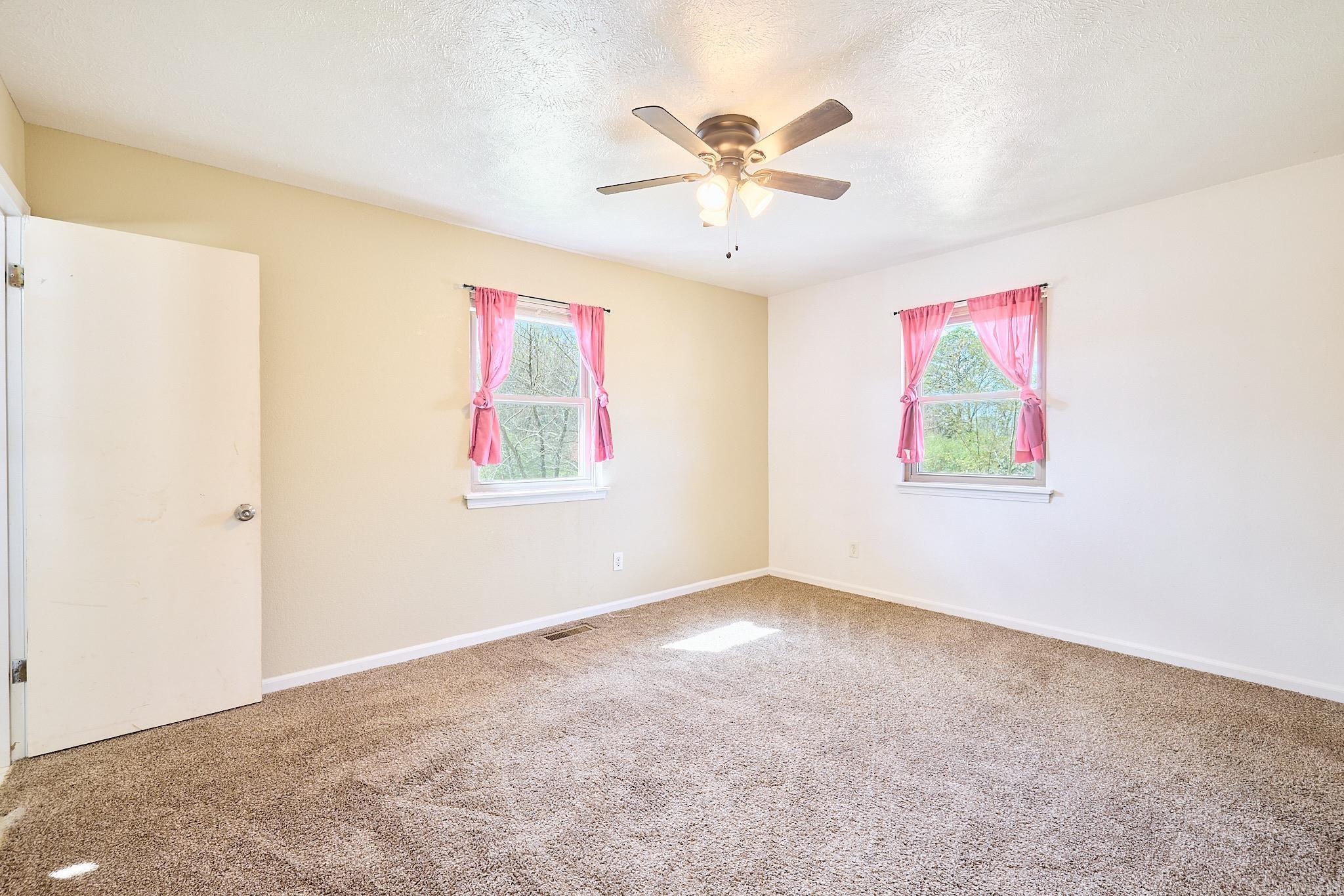 2413 Kruse Loop