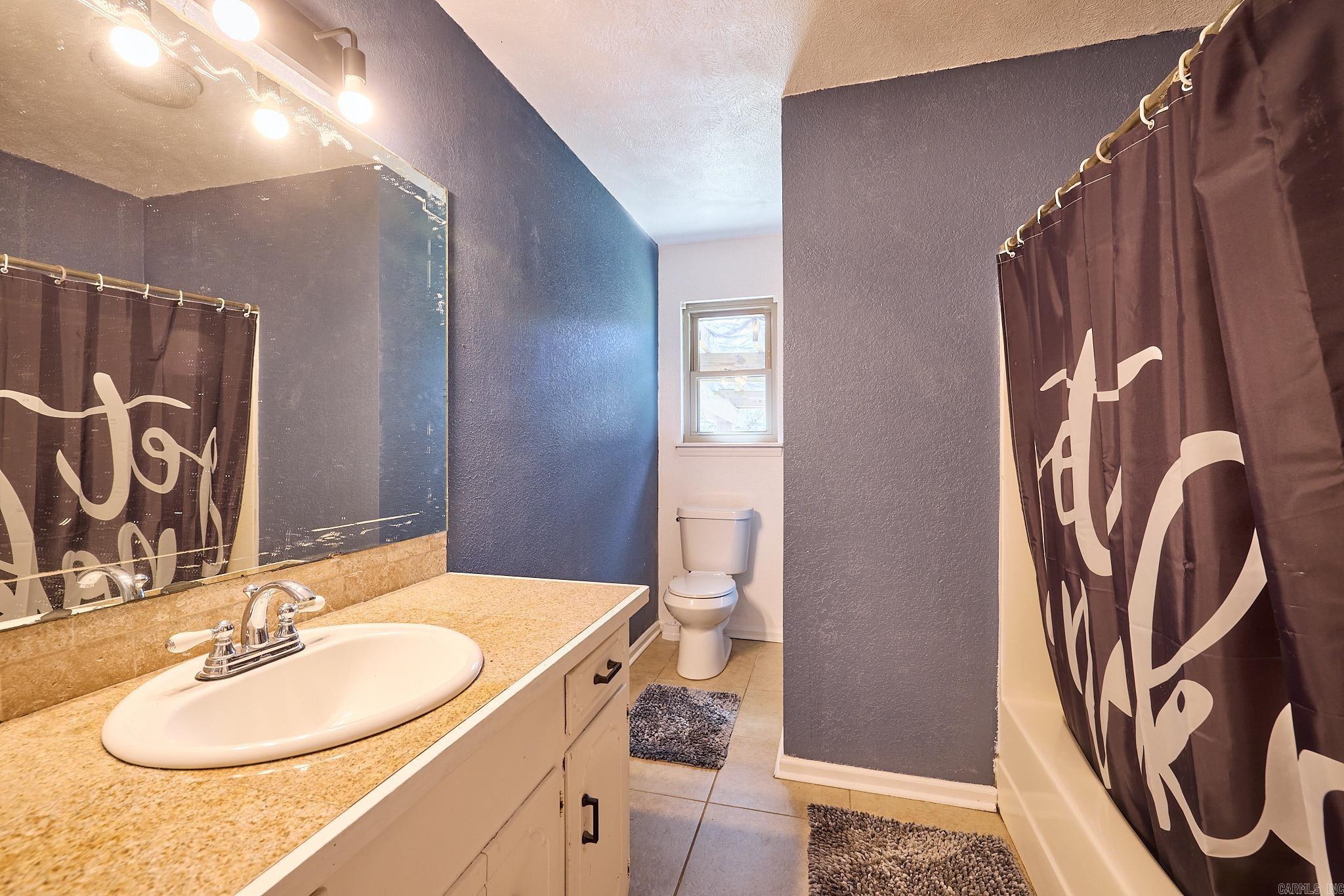 2413 Kruse Loop