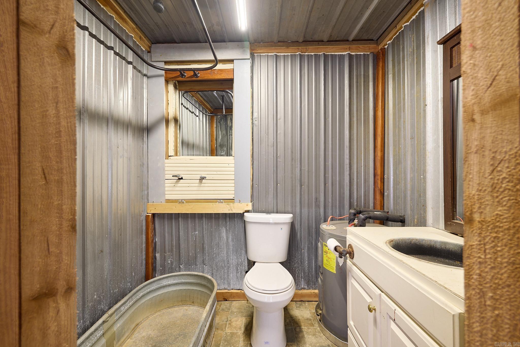 2413 Kruse Loop