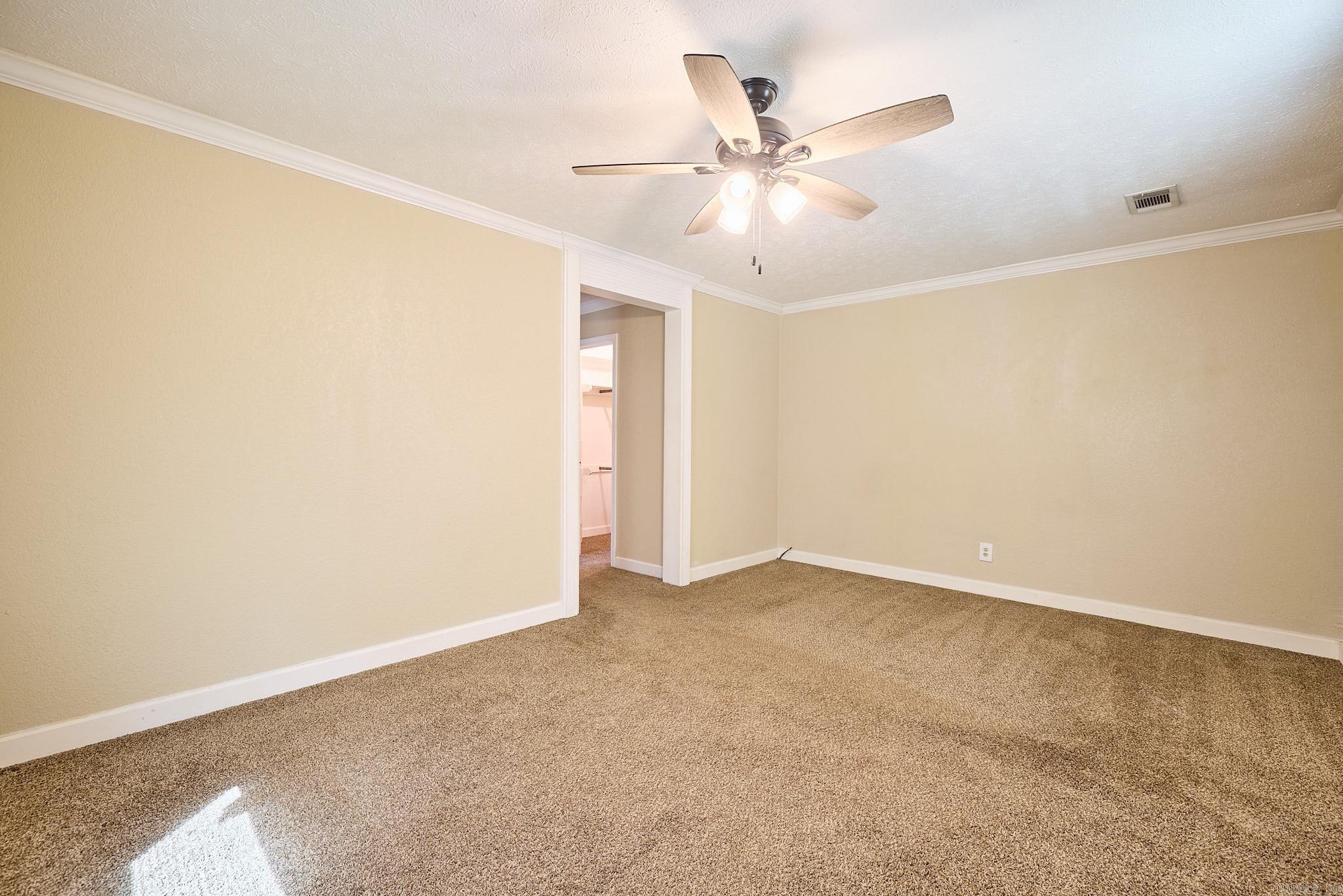 2413 Kruse Loop
