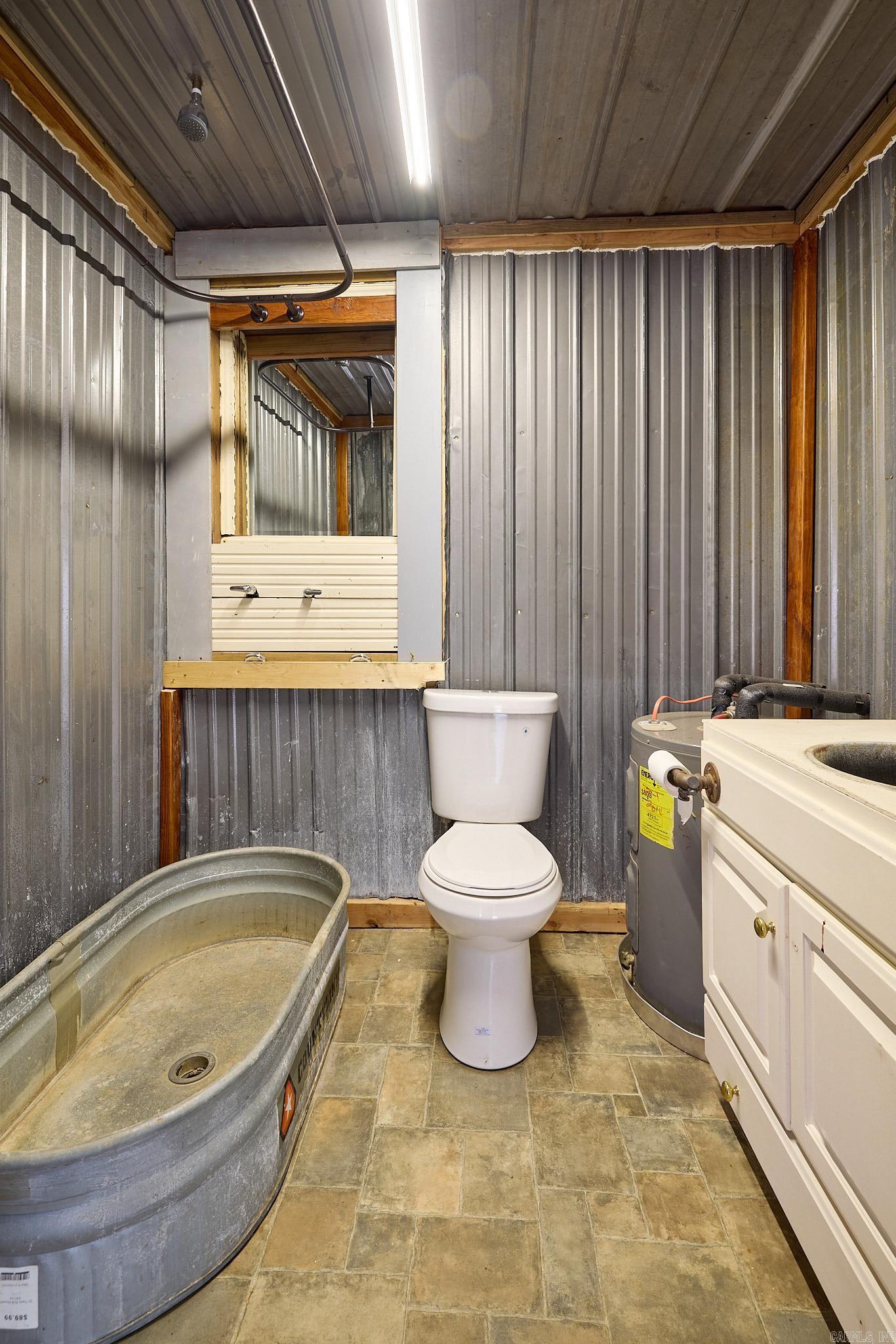 2413 Kruse Loop