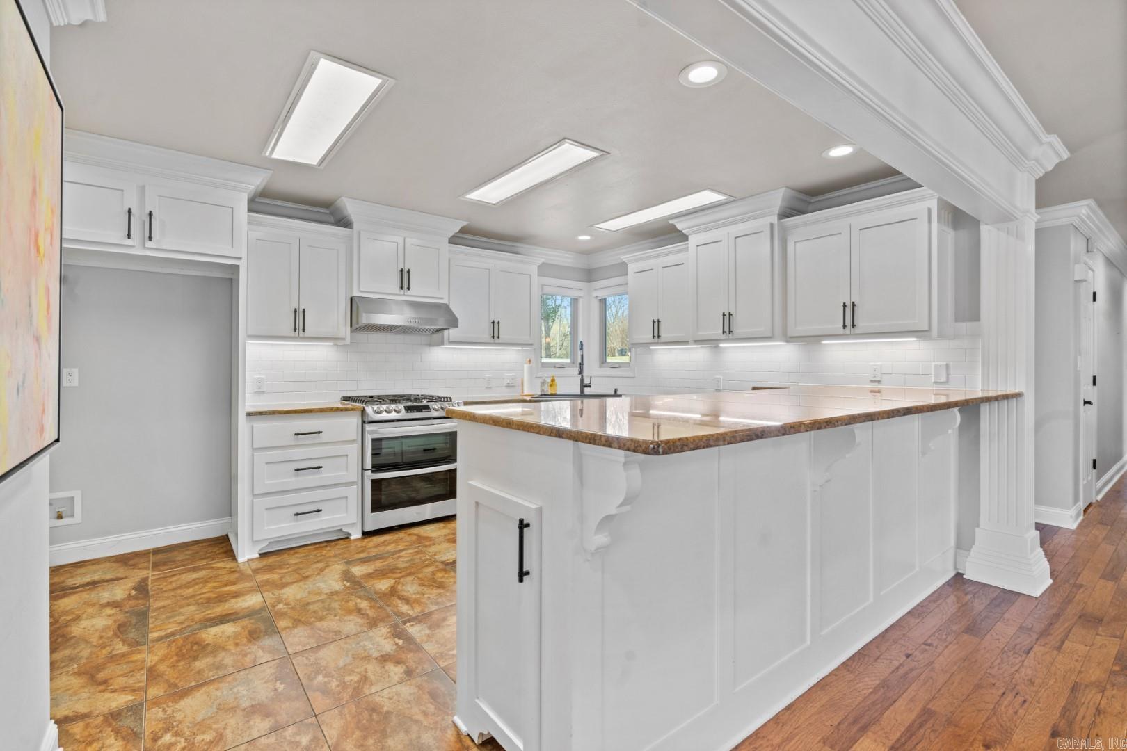401 Phadral Point