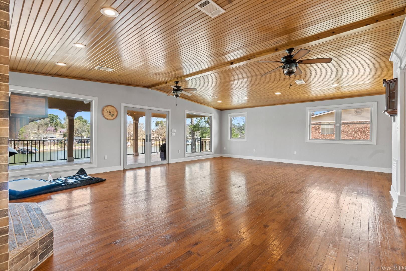 401 Phadral Point