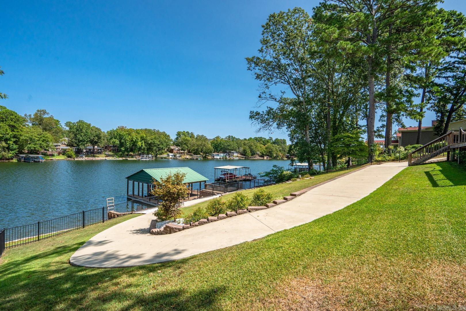 401 Phadral Point