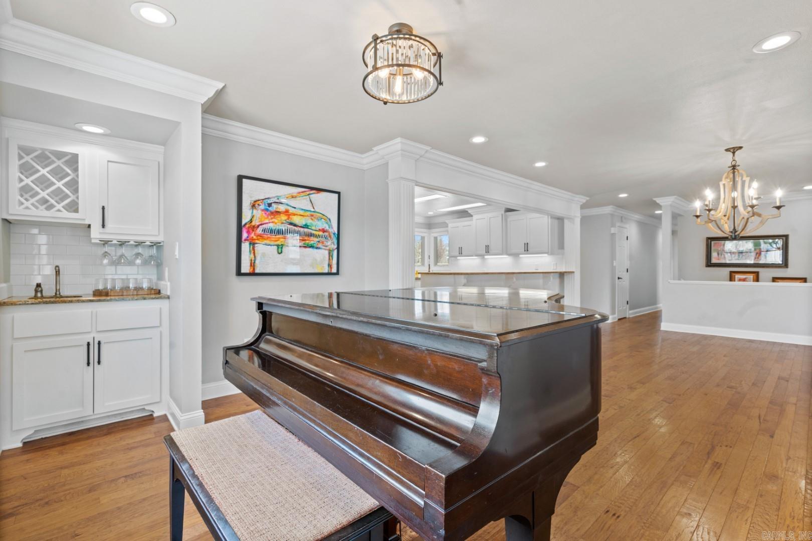 401 Phadral Point