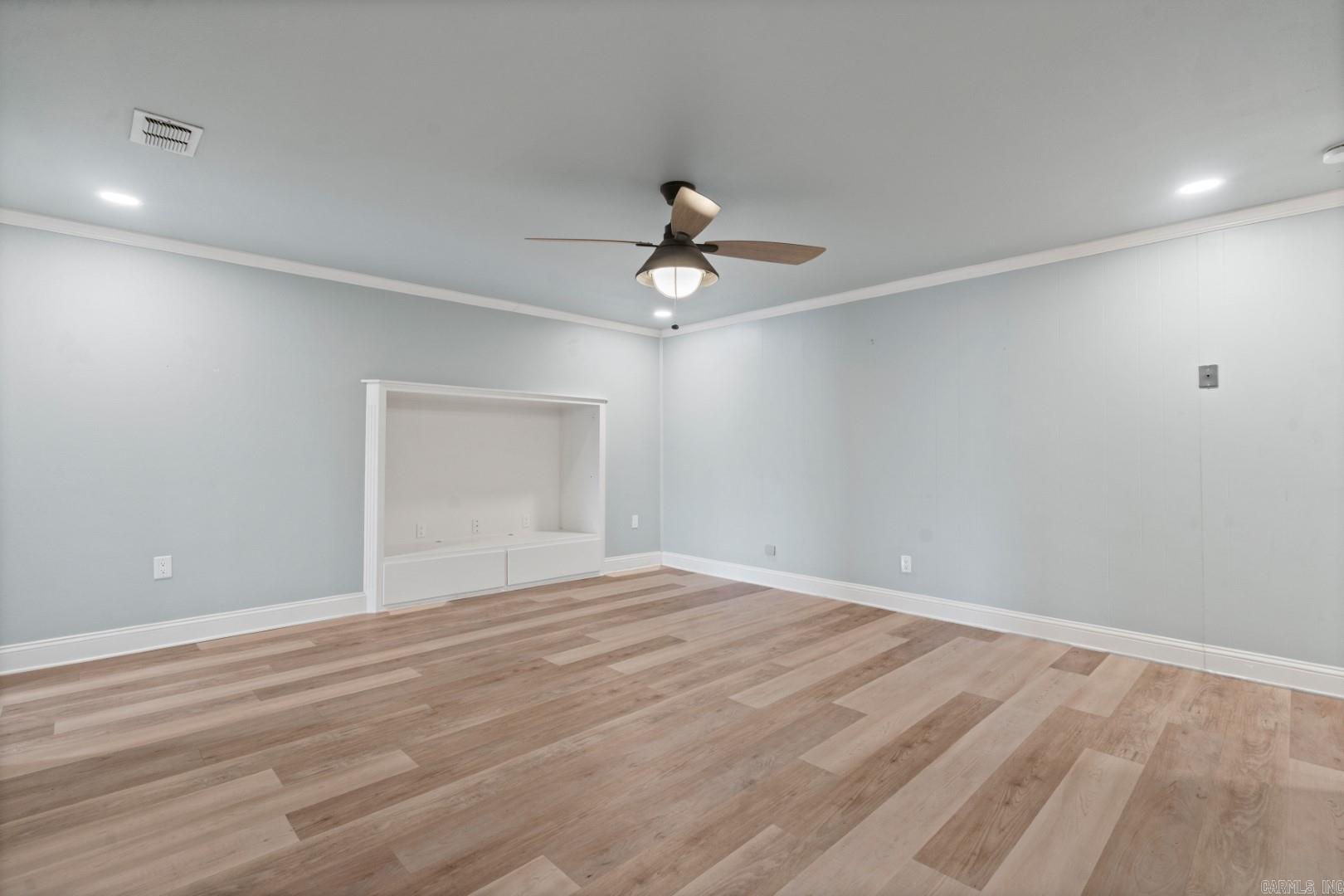 401 Phadral Point