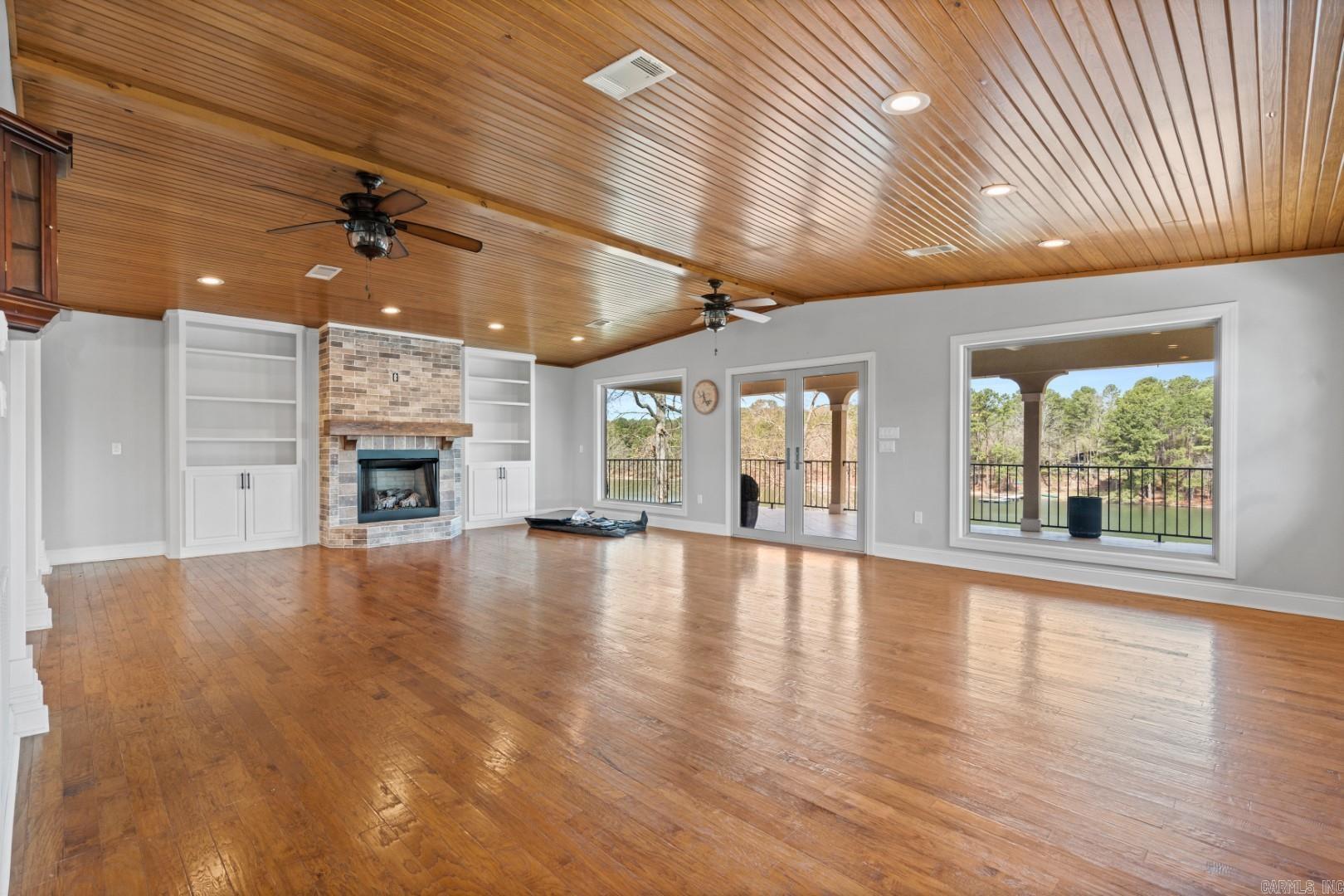 401 Phadral Point